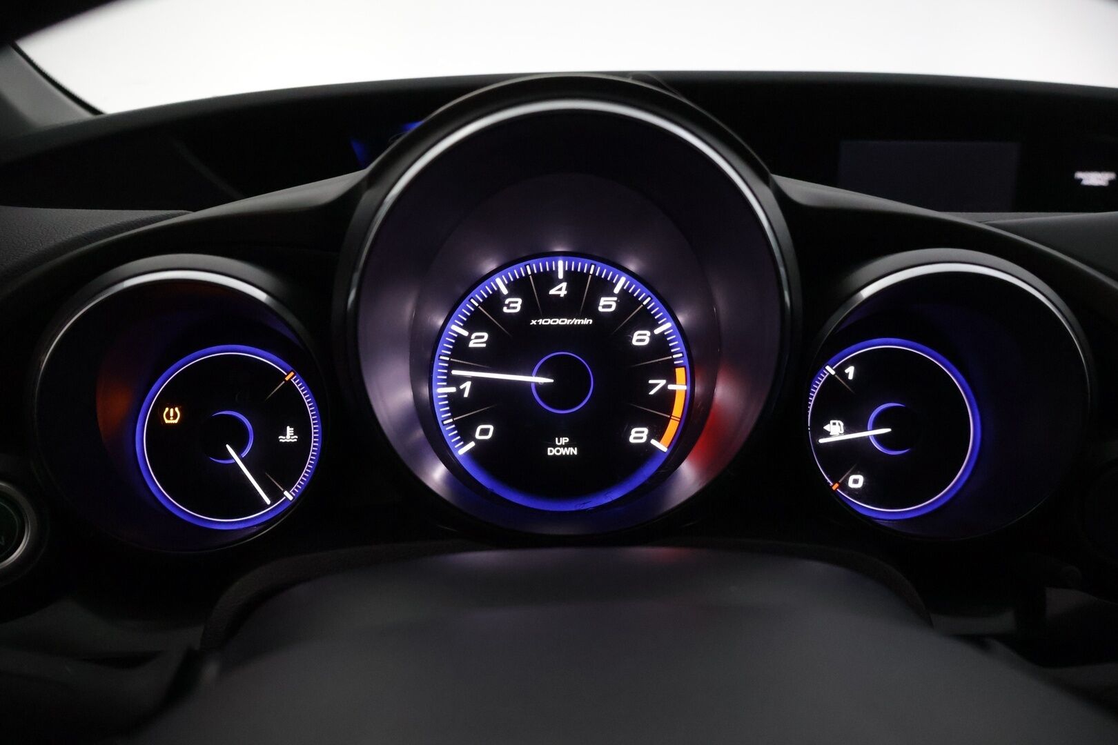 Honda Civic 2015 Tourer 1,8i Joy Edition * Webasto / Vakkari / P-kamera / Sisätila lämmitin * - * Suomi auto / Kahdet renkaat Hondan alu vanteilla *