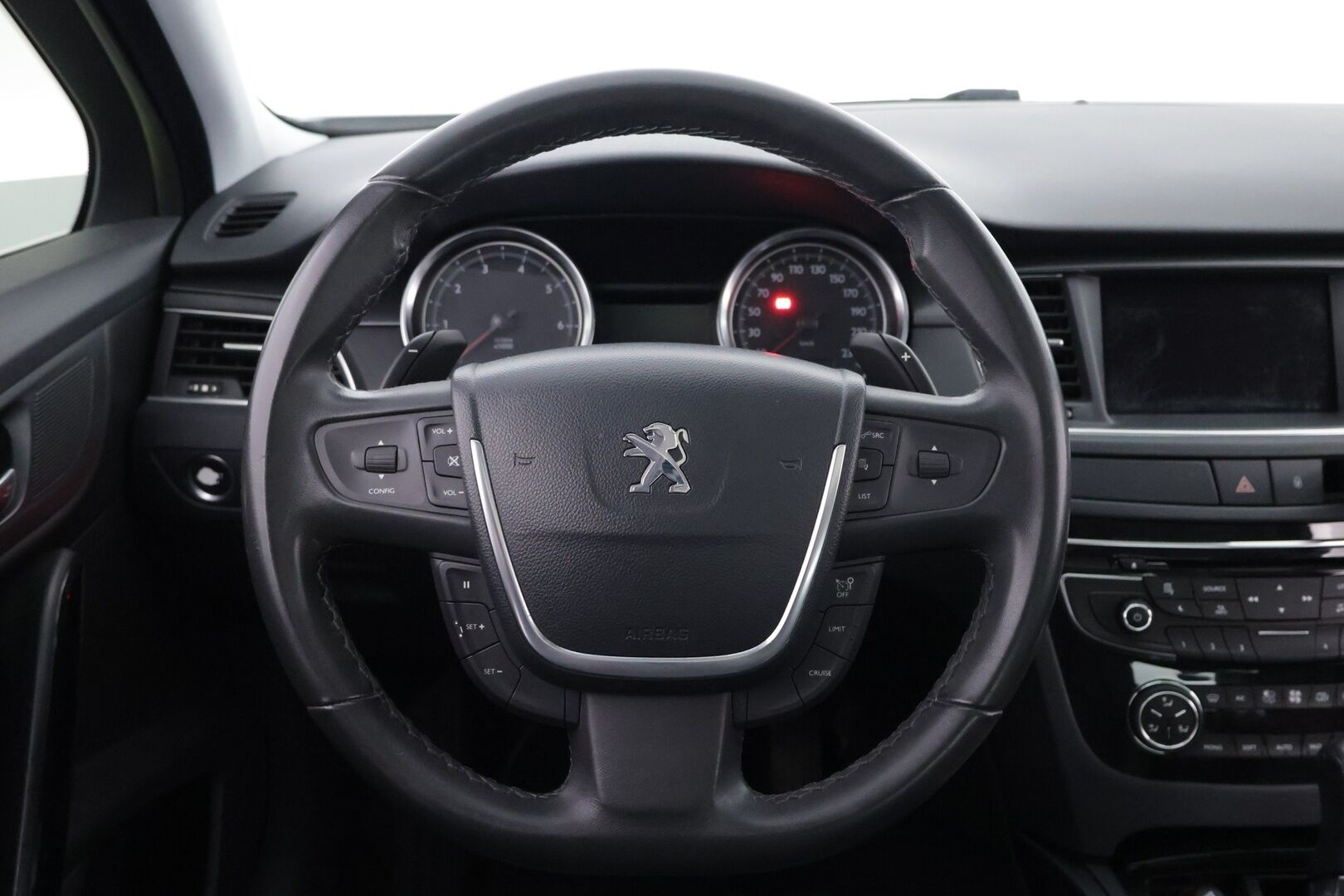 Peugeot 508 2013 - YritysOutlet - Myydään vain yrityksille - – Tämä auto myydään YritysOutlet -valikoimasta vain yritykselle