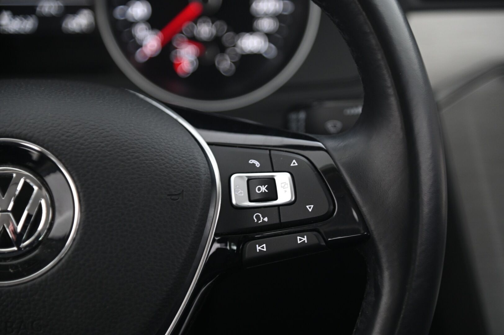 Volkswagen Passat 2016 Sedan Trendline 1,4 TSI 92 kW (125 hv) *Suomi-Auto / Lohko + pistoke / Vakkari* - *Juuri saapunut! / Tutkat / Stat-Stop / 2X Renkaat / Siisti*