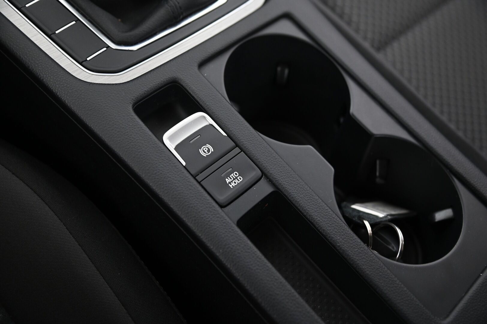 Volkswagen Passat 2016 Sedan Trendline 1,4 TSI 92 kW (125 hv) *Suomi-Auto / Lohko + pistoke / Vakkari* - *Juuri saapunut! / Tutkat / Stat-Stop / 2X Renkaat / Siisti*