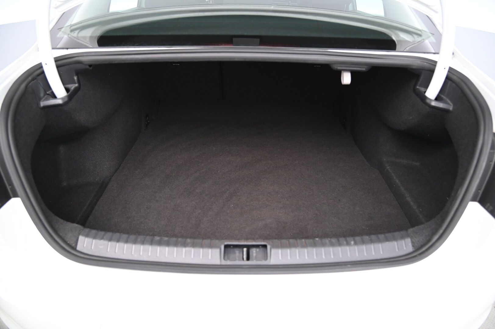 Volkswagen Passat 2016 Sedan Trendline 1,4 TSI 92 kW (125 hv) *Suomi-Auto / Lohko + pistoke / Vakkari* - *Juuri saapunut! / Tutkat / Stat-Stop / 2X Renkaat / Siisti*