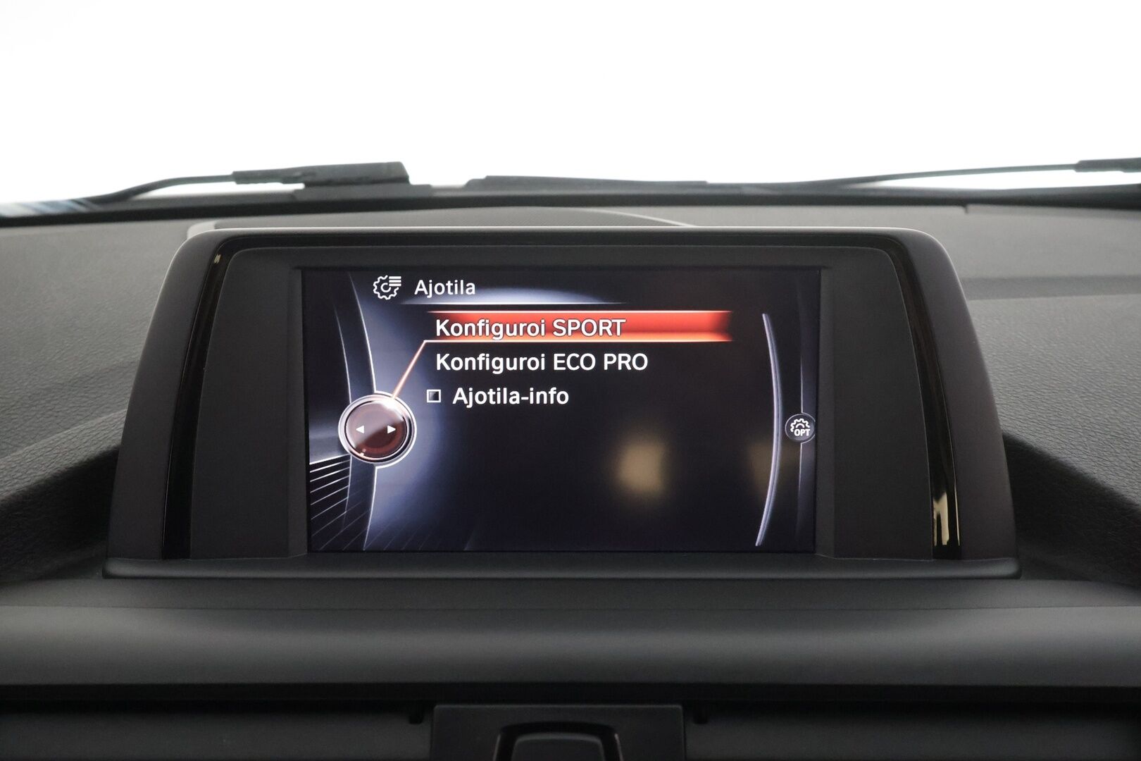 BMW 118 2016 F20 Hatchback 118d A Business Sport * Vakkari / LED / HIFI / P.tutkat / Sporttipenkit / Lohko * - Suomi-auto / Kahdet Renkaat