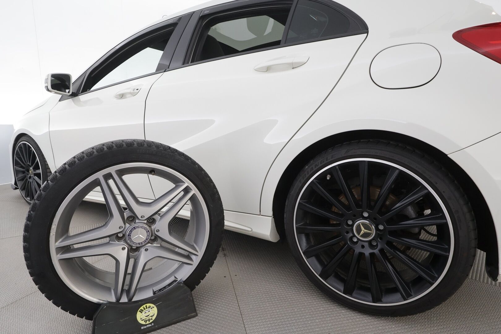 Mercedes-Benz A 2014 250 4Matic A AMG-Styling - | Muistinahat | H&K | ILS | Webasto | Panorama | Navi | Tutkat | BT | Möreät äänet | 