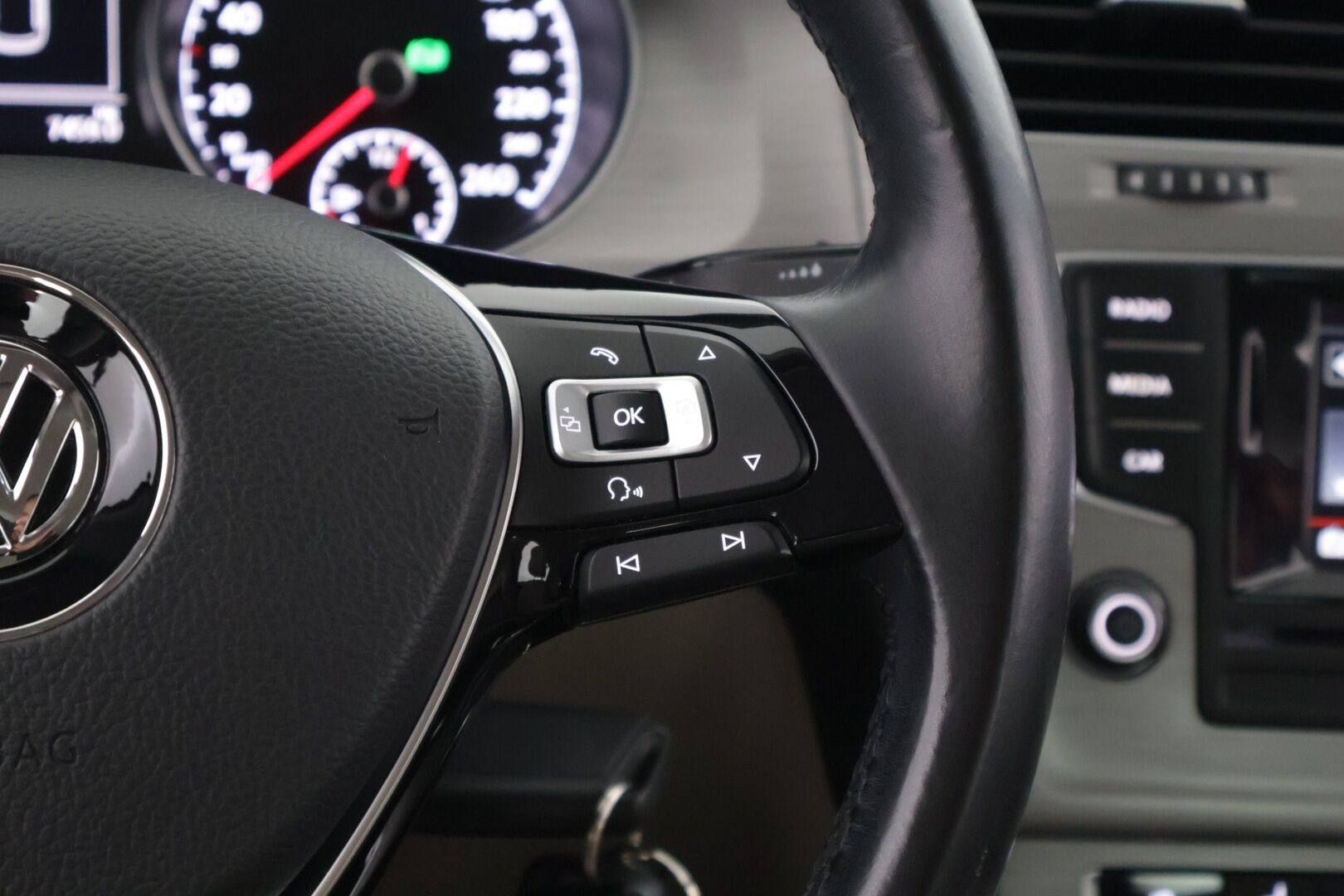 Volkswagen Golf 2015 Comfortline 1,2 TSI 81 kW (110 hv) DSG-automaatti *Webasto / Tutkat / Vakkari / Bluetooth / Aut. Ilmastointi* - *JAKOHIHNA VAIHDETTU 11/24 / 2x Renkaat omilla alumiinivanteilla / Suomi-auto / Huoltokirja*