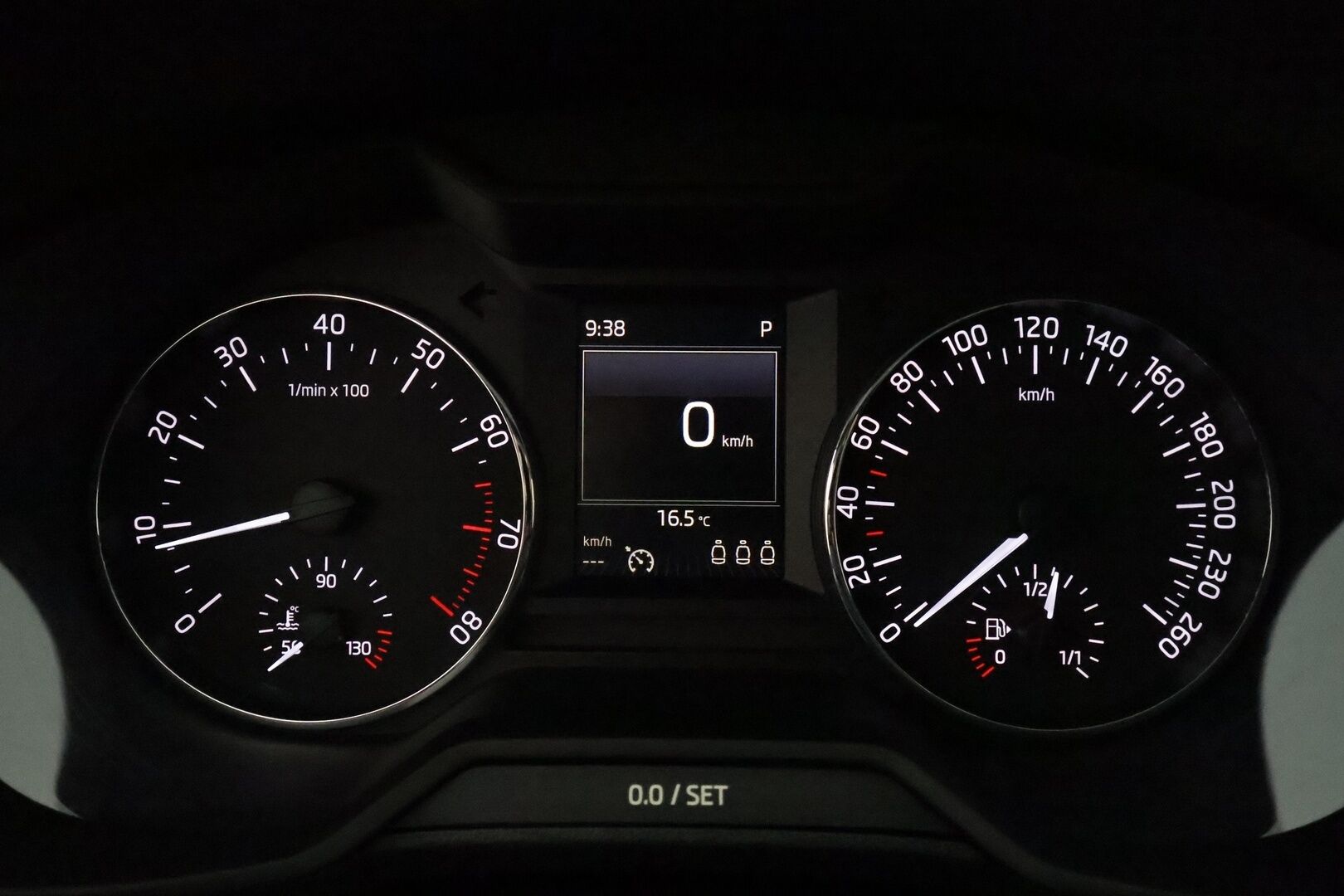 Skoda Octavia 2016 Combi 1,4 TSI Style DSG  **Webasto / Koukku / ACC / Xenon / P.kamera / Apple&Android / KeylessGO** - Suomi-auto / Kahdet Renkaat / Merkkihuollettu!