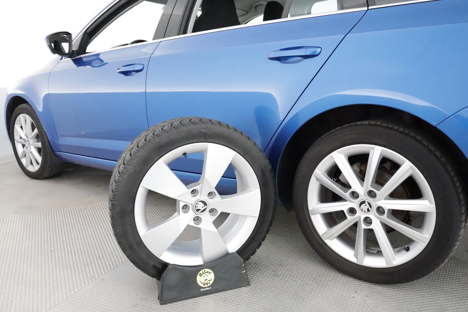 Skoda Octavia 2016 Combi 1,4 TSI Style DSG  **Webasto / Koukku / ACC / Xenon / P.kamera / Apple&Android / KeylessGO** - Suomi-auto / Kahdet Renkaat / Merkkihuollettu!