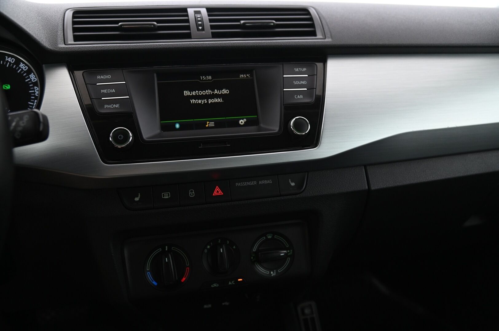 Skoda Fabia 2015 1,2 TSI 110 Ambition DSG Autom. *Juuri huollettu / start-stop / P*tutkat* - *2x renkaat / siisti*