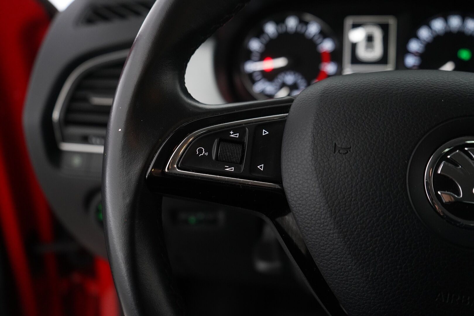 Skoda Fabia 2016 1,2 TSI 110 Ambition DSG Autom. *Vakkari / Lohko / Bluetooth / Keyless / start-stop / Tutka* - KATSO KAMPANJAHINTA! / Juuri huollettu / 2x renkaat + vanteet / Suomi-auto / Uusi tuulilasi - Osta nyt, maksa vasta ensi vuonna