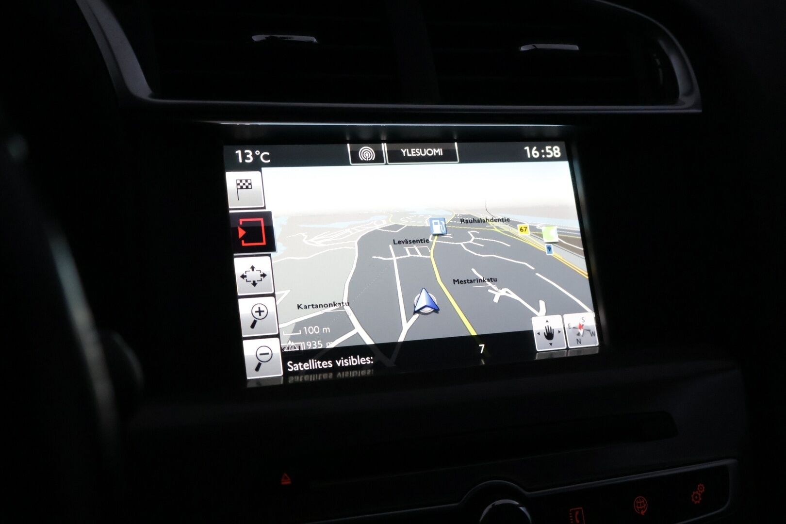 Citroen C4 2016 PureTech 130 Intensive Automatti - YritysOutlet - Myydään vain yrityksille - Koukku / Lohkolämmitin / Vakkari / Suomi-auto / Parkkitutkat 
