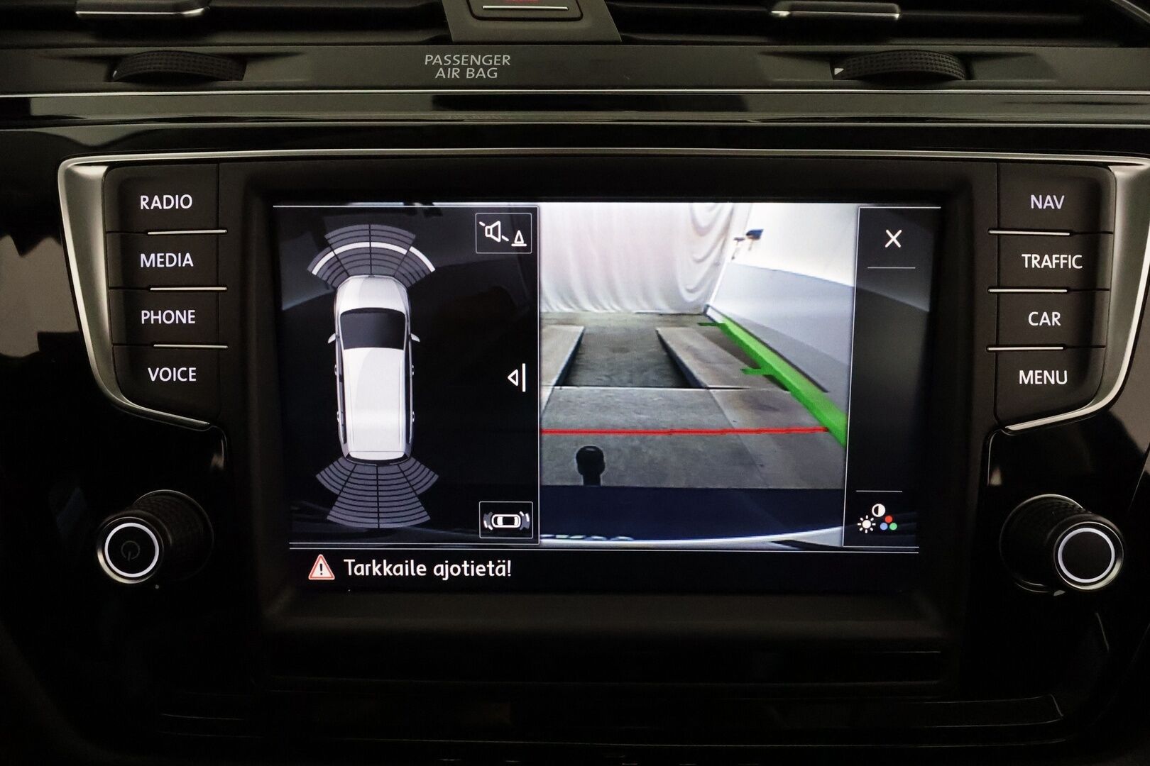 Volkswagen Touran 2016 Highline Launch Edition 1,4 TSI 110 kW DSG 7-Paik **Webasto / Koukku / ACC / Panorama / Adapt.LED / P.kamera / Navi** - Suomi-auto / Kahdet Renkaat