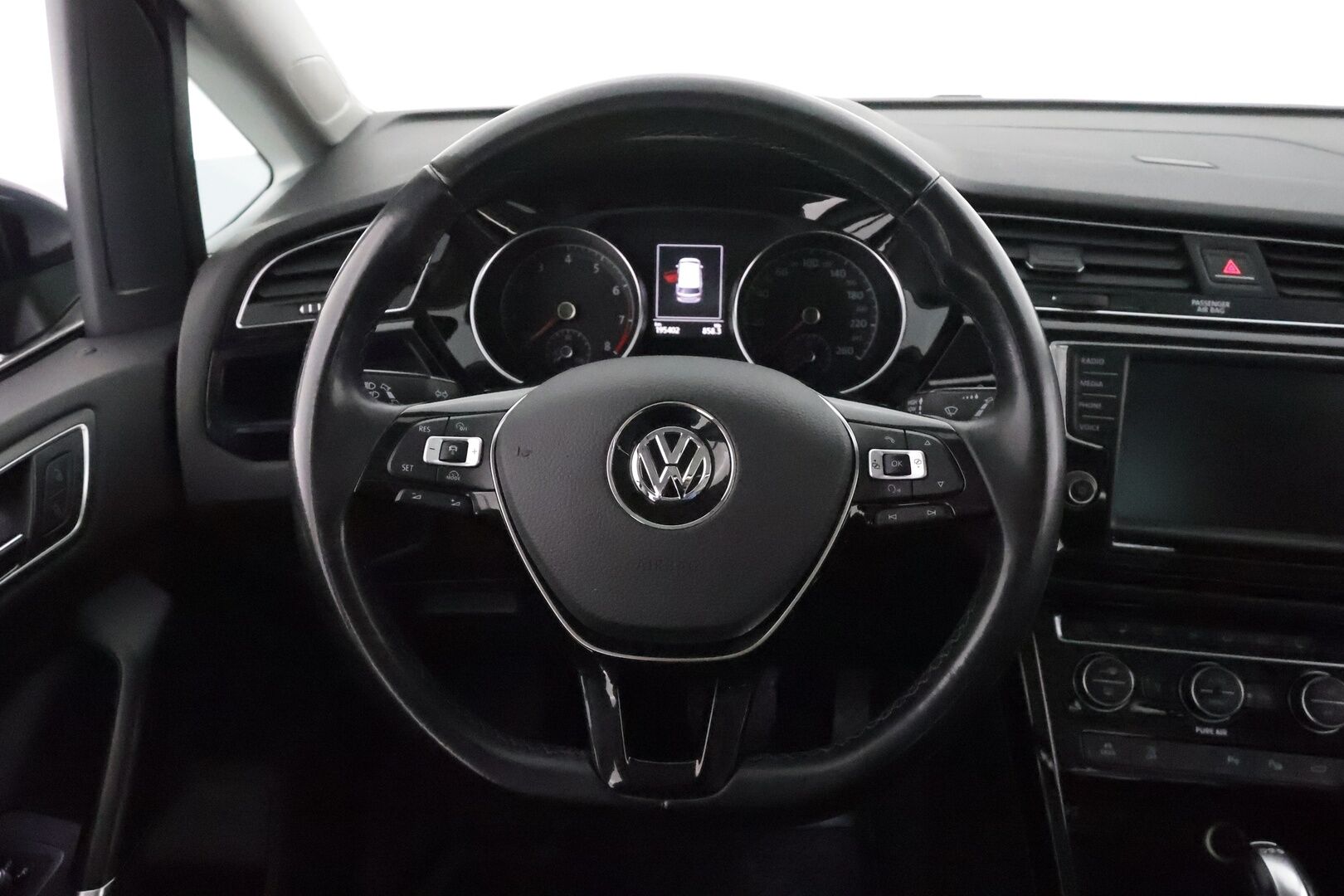 Volkswagen Touran 2016 Highline Launch Edition 1,4 TSI 110 kW DSG 7-Paik **Webasto / Koukku / ACC / Panorama / Adapt.LED / P.kamera / Navi** - Suomi-auto / Kahdet Renkaat