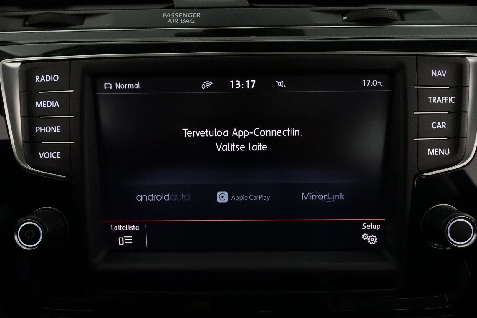 Volkswagen Touran 2016 Highline Launch Edition 1,4 TSI 110 kW DSG 7-Paik **Webasto / Koukku / ACC / Panorama / Adapt.LED / P.kamera / Navi** - Suomi-auto / Kahdet Renkaat