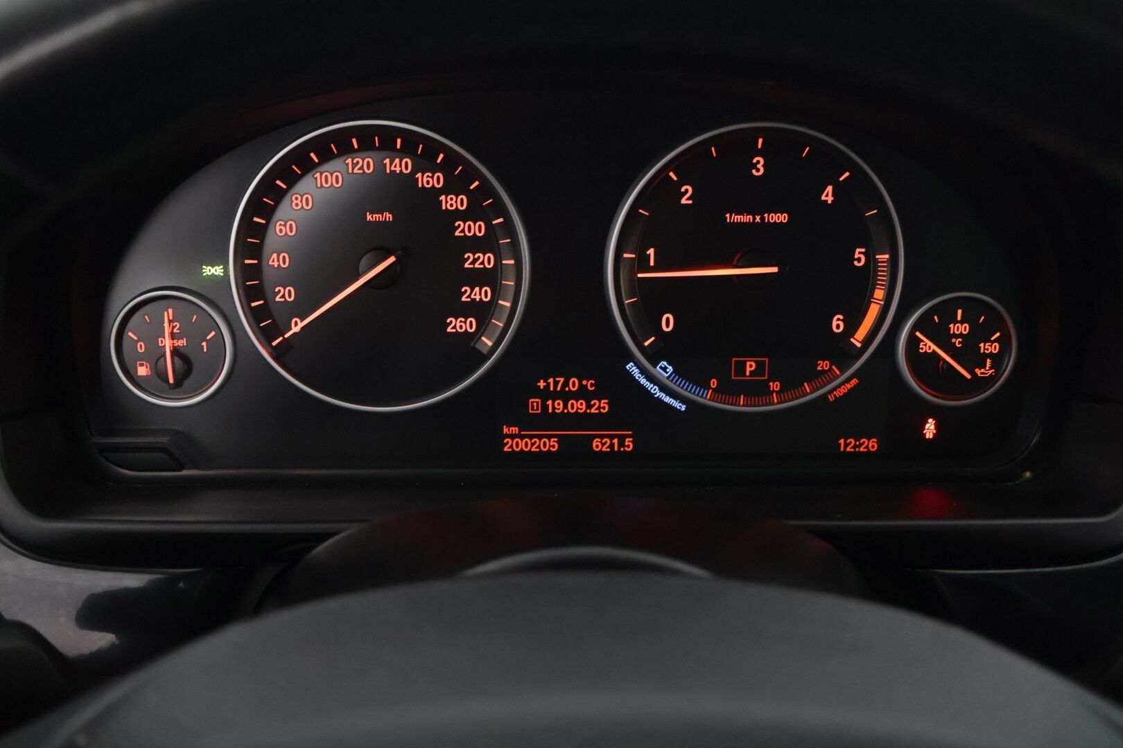 BMW 520 2016 F11 Touring TwinPower A Business Exclusive Edition * Ruskeat nahat / Sähkökontti / Sähkökoukku / Navigointi * - B47 / Juuri katsastettu / Hyvät renkaat! / Suomi-auto *