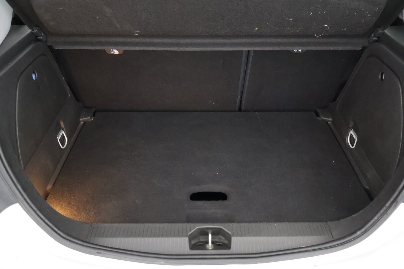 Opel Corsa 2016 5-ov Enjoy 1,4 ecoFLEX S/S 66kW ECT5 - Suomi-auto | Lohkolämmitin | Huoltokirja | Pysäköintitutka | Kahdet renkaat | Bluetooth | Vakionopeudensäädin | Metalliväri