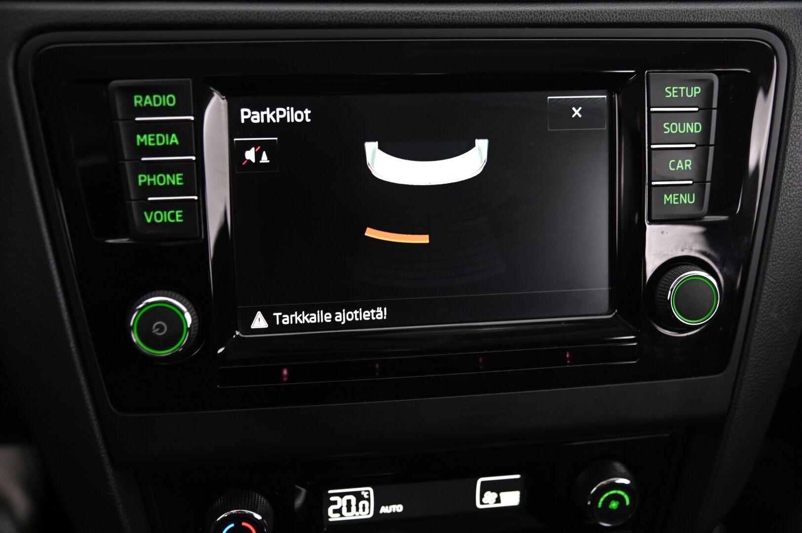 Skoda Rapid 2016 1,4 TSI Style DSG Autom.*Sisätilanlämmitin / Lohkolämmitin / Vakionopeudensäädin / Suomi-auto * - Bluetooth / 2x Avain / Keyless / Front Assist - HULLU BLACKWEEK KORKOTARJOUS 2,49%