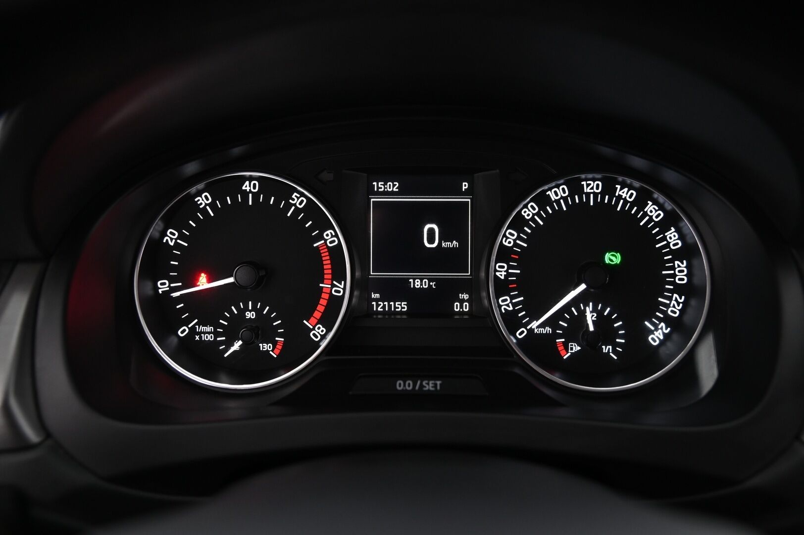 Skoda Rapid 2016 1,4 TSI Style DSG Autom.*Sisätilanlämmitin / Lohkolämmitin / Vakionopeudensäädin / Suomi-auto * - Bluetooth / 2x Avain / Keyless / Front Assist - HULLU BLACKWEEK KORKOTARJOUS 2,49%