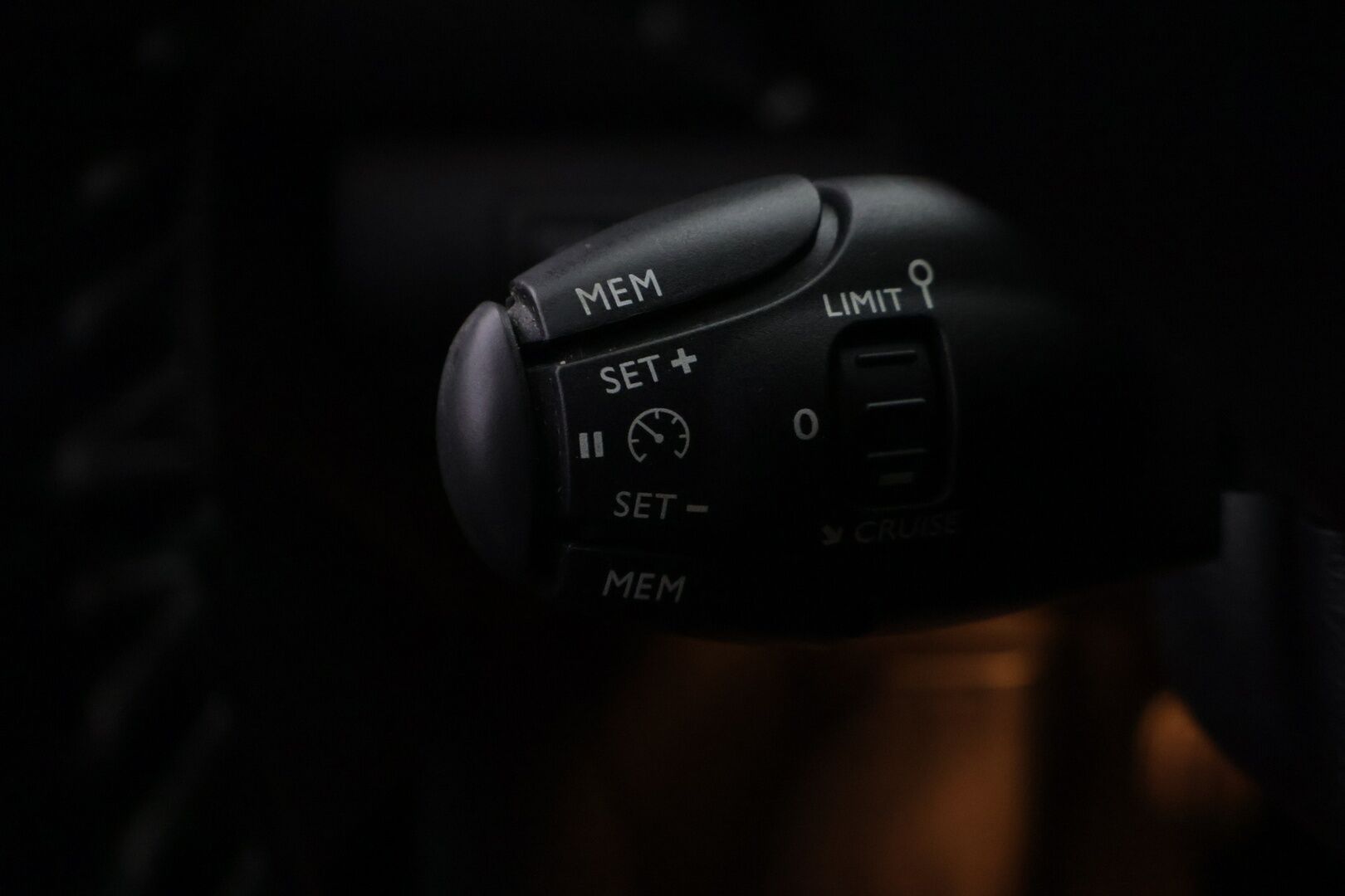Peugeot 308 2016 SW Allure Edition PureTech 130 * Myydään Huutokaupat.com* - https://huutokaupat.com/kohde/6533297/peugeot-308-ryhdikas-yksilo-2016