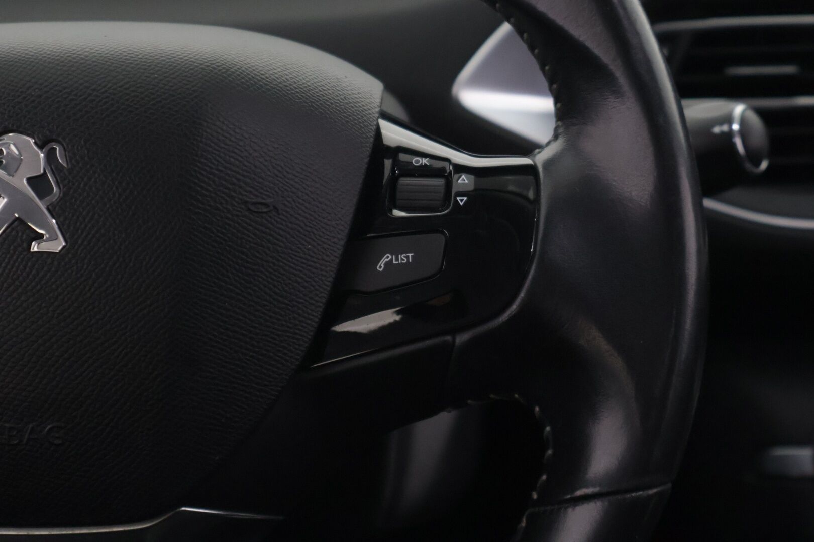 Peugeot 308 2016 SW Allure Edition PureTech 130 * Myydään Huutokaupat.com* - https://huutokaupat.com/kohde/6533297/peugeot-308-ryhdikas-yksilo-2016