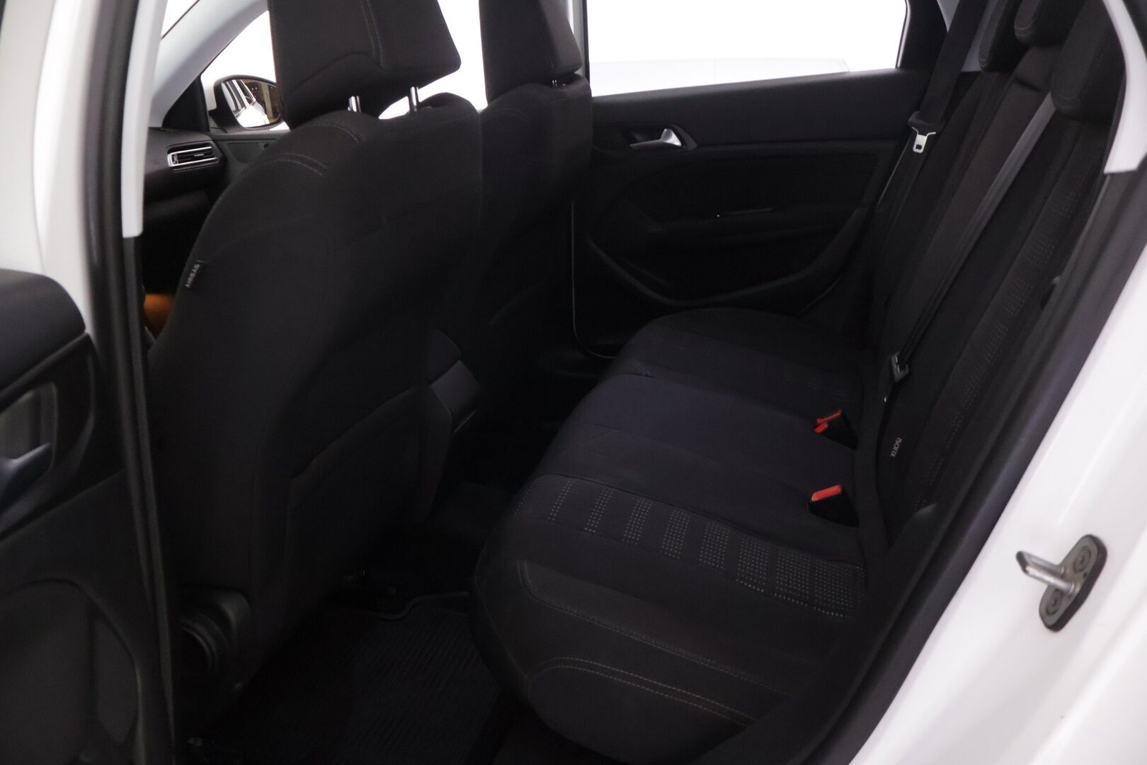 Peugeot 308 2016 SW Allure Edition PureTech 130 * Myydään Huutokaupat.com* - https://huutokaupat.com/kohde/6533297/peugeot-308-ryhdikas-yksilo-2016