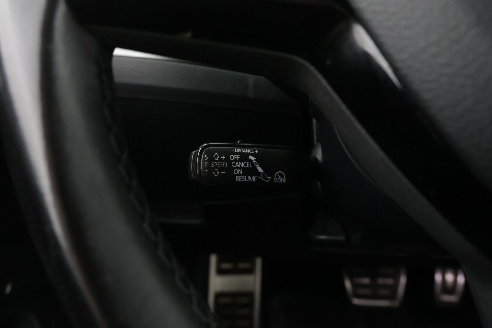 Skoda Superb 2018 Combi 2,0 TDI 190 4x4 Elegance DSG Autom. - | Webasto | ACC | Canton | Muistipenkki | Nahka-alcantara | Apple&Android | Tutkat | Navi | KeylessGo | Sähköluukku | 2x aluvanteet | - KORKO VAIN 3,99 %
