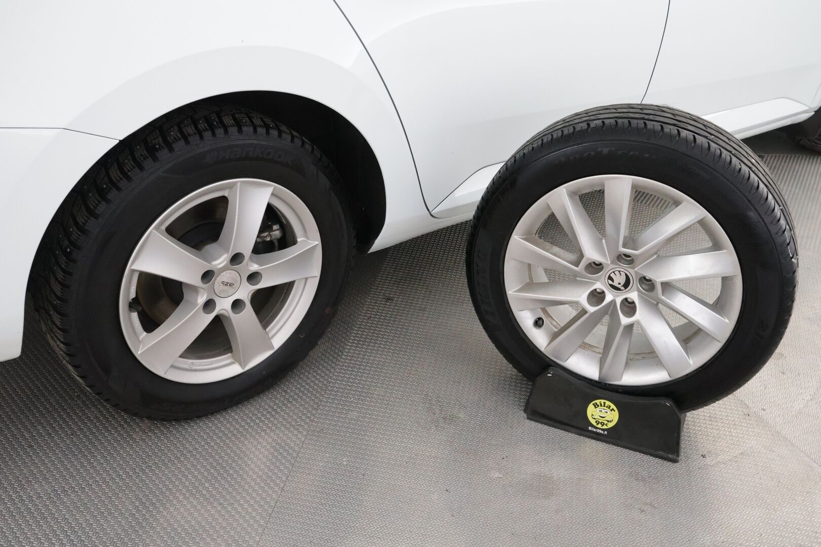 Skoda Superb 2018 Combi 2,0 TDI 190 4x4 Elegance DSG Autom. - | Webasto | ACC | Canton | Muistipenkki | Nahka-alcantara | Apple&Android | Tutkat | Navi | KeylessGo | Sähköluukku | 2x aluvanteet | - KORKO VAIN 3,99 %