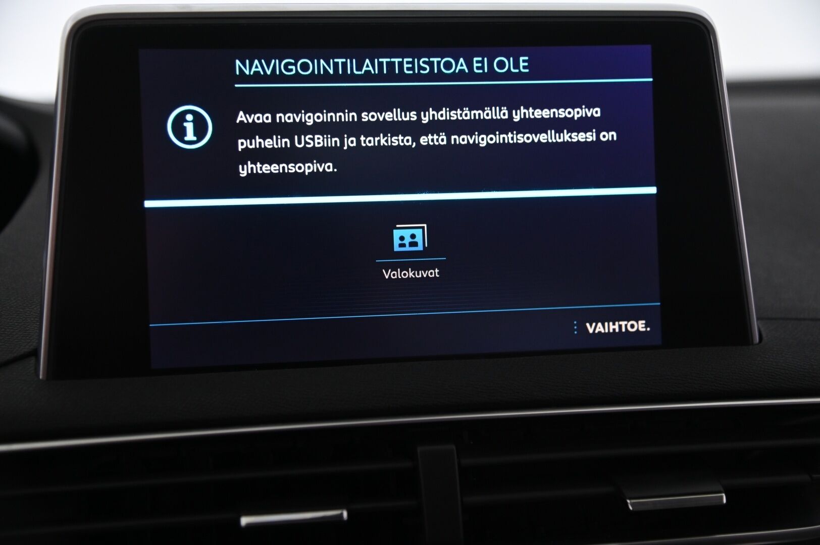 Peugeot 3008 2018 Allure PureTech 130 Automaatti - Panorama | Focal-äänentoisto | BT | Vakkari | Tutkat | 