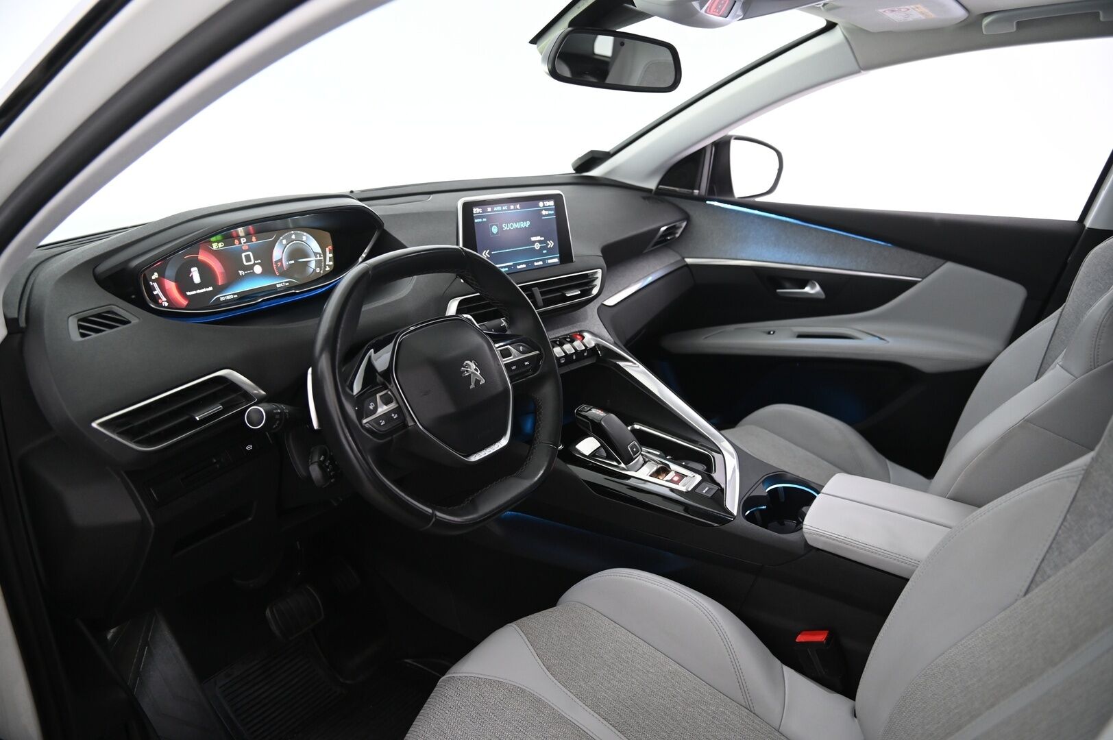 Peugeot 3008 2018 Allure PureTech 130 Automaatti - Panorama | Focal-äänentoisto | BT | Vakkari | Tutkat | 