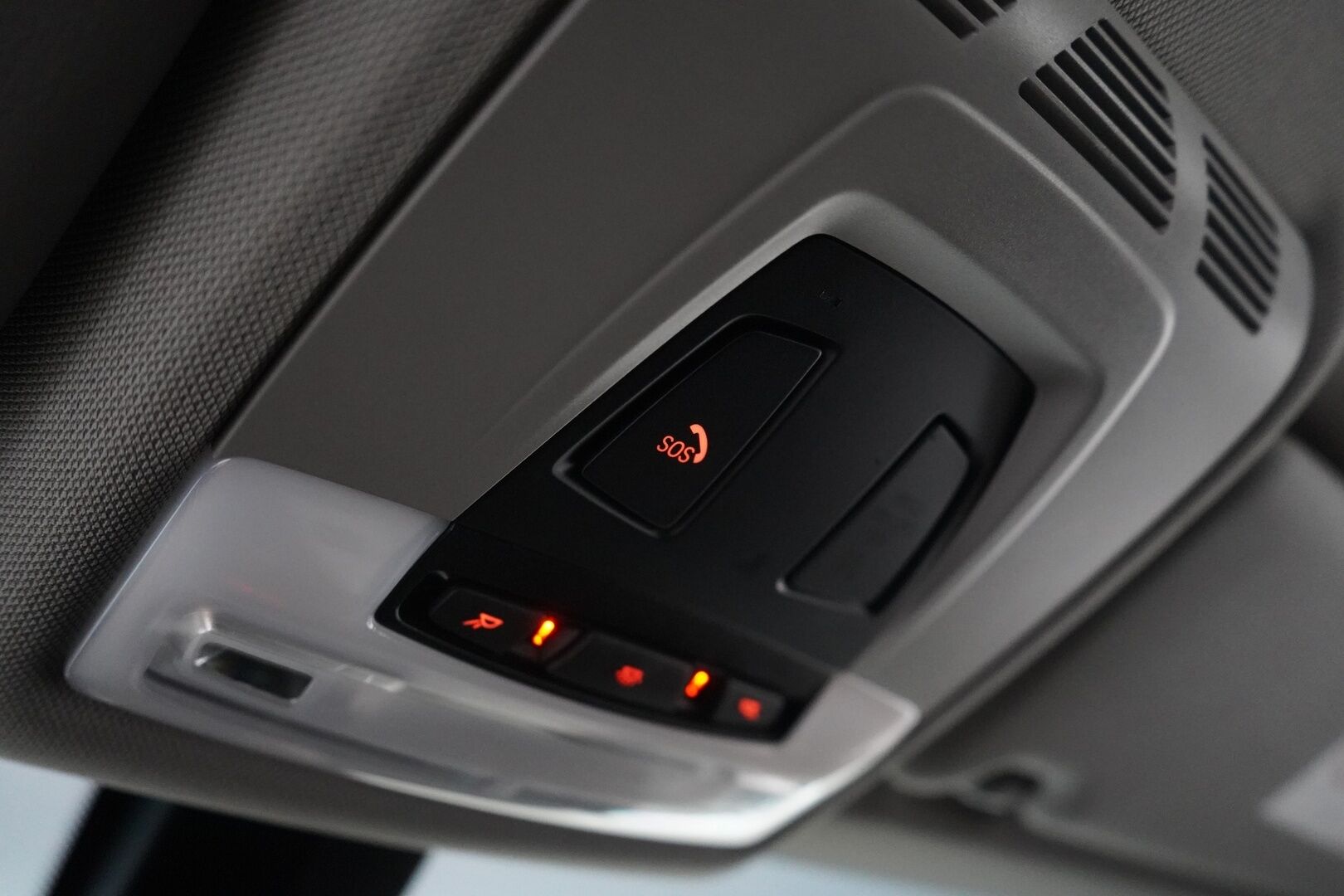BMW 320 2014 MYYDÄÄN HUUTOKAUPAT.COM SIVUSTOLLA - MYYDÄÄN HUUTOKAUPAT.COM SIVUSTOLLA