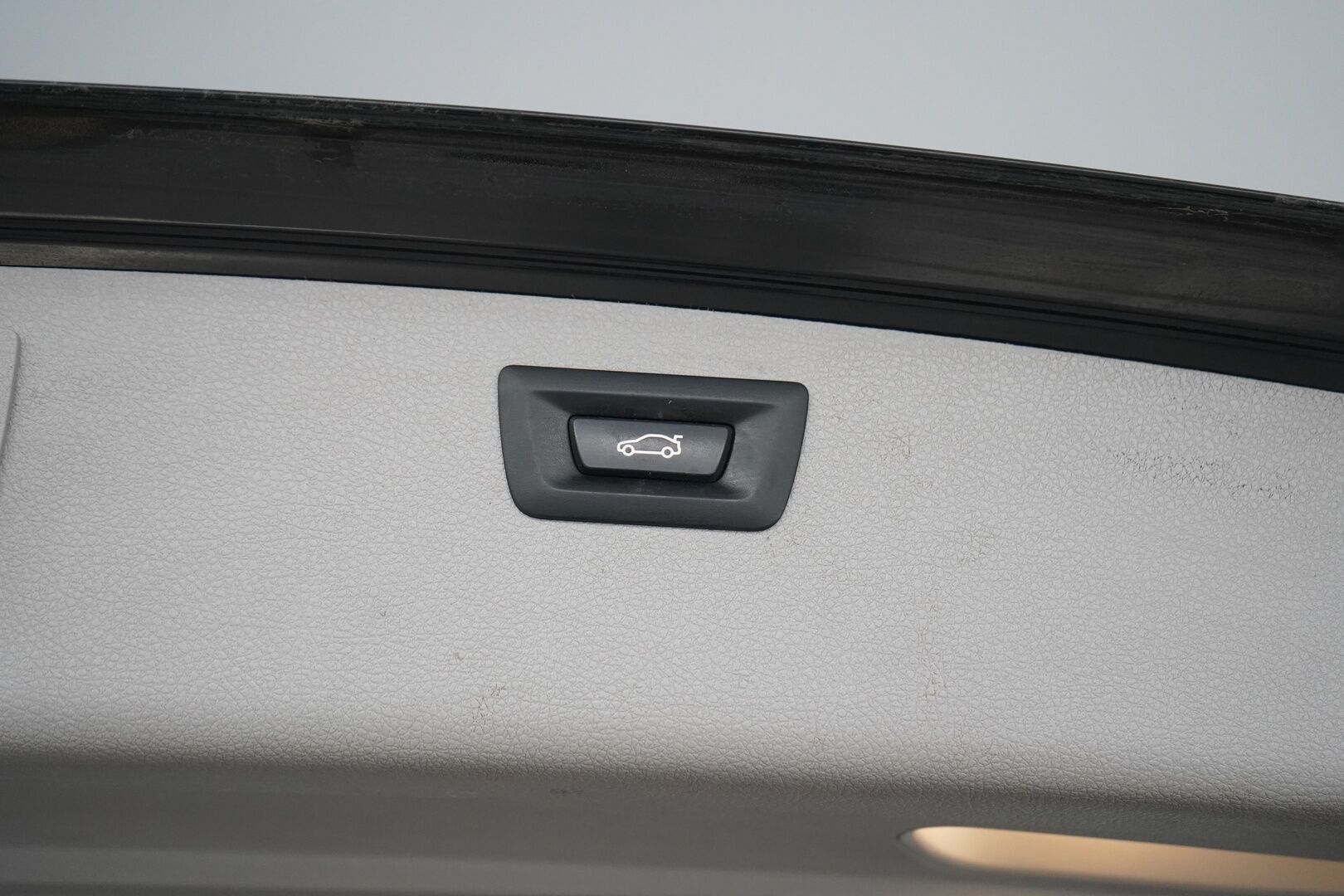 BMW 320 2014 MYYDÄÄN HUUTOKAUPAT.COM SIVUSTOLLA - MYYDÄÄN HUUTOKAUPAT.COM SIVUSTOLLA