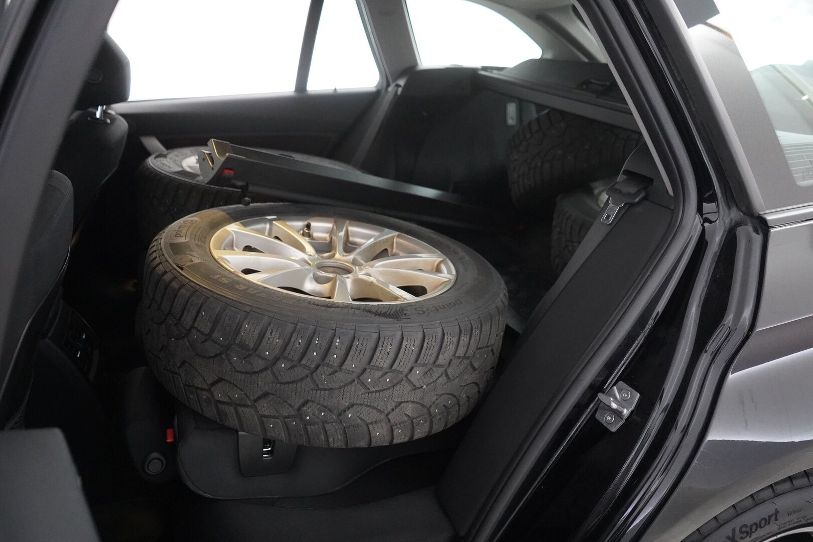 BMW 320 2014 MYYDÄÄN HUUTOKAUPAT.COM SIVUSTOLLA - MYYDÄÄN HUUTOKAUPAT.COM SIVUSTOLLA