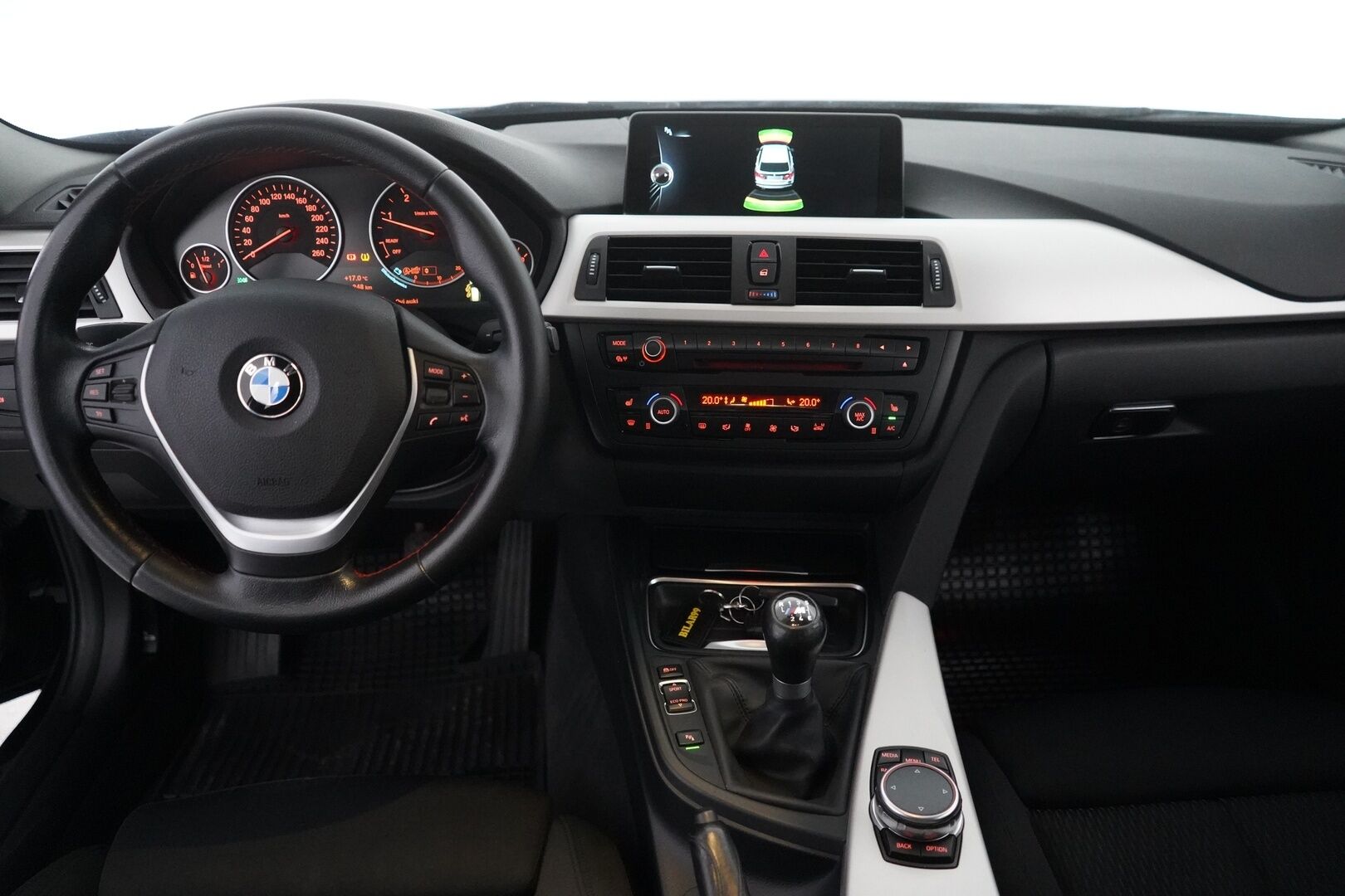 BMW 320 2014 MYYDÄÄN HUUTOKAUPAT.COM SIVUSTOLLA - MYYDÄÄN HUUTOKAUPAT.COM SIVUSTOLLA