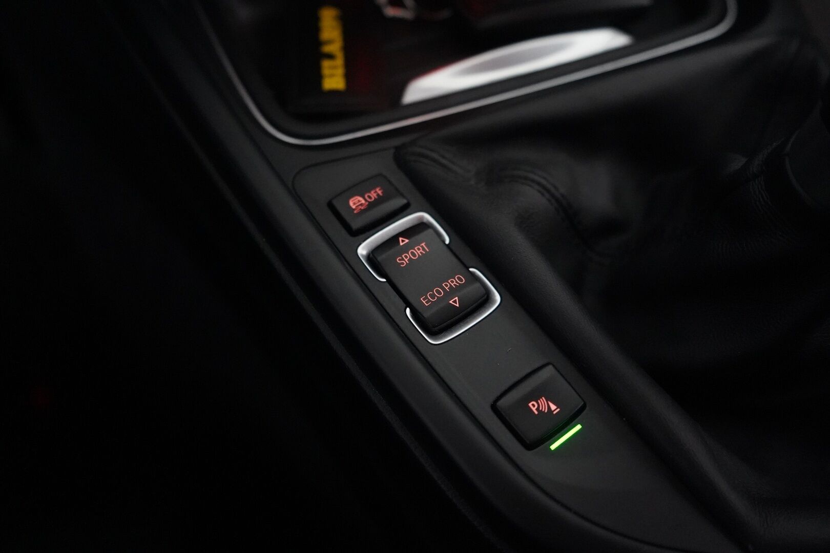 BMW 320 2014 MYYDÄÄN HUUTOKAUPAT.COM SIVUSTOLLA - MYYDÄÄN HUUTOKAUPAT.COM SIVUSTOLLA