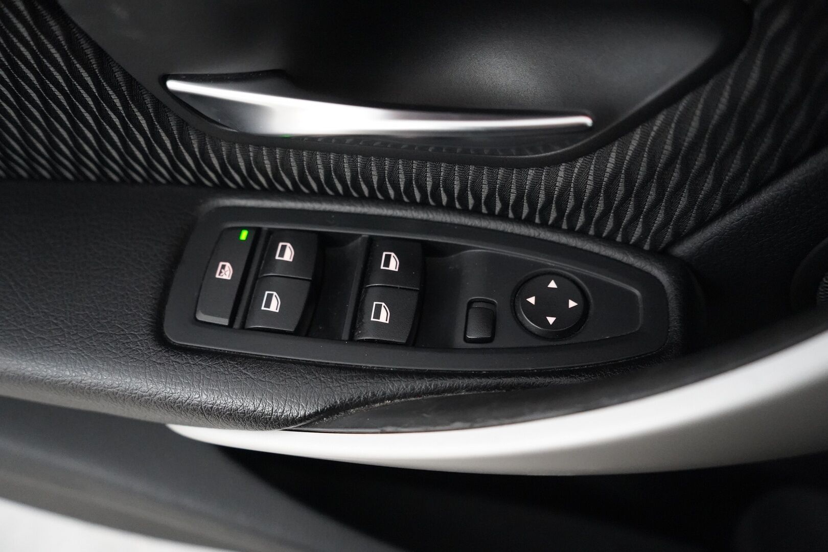 BMW 320 2014 MYYDÄÄN HUUTOKAUPAT.COM SIVUSTOLLA - MYYDÄÄN HUUTOKAUPAT.COM SIVUSTOLLA