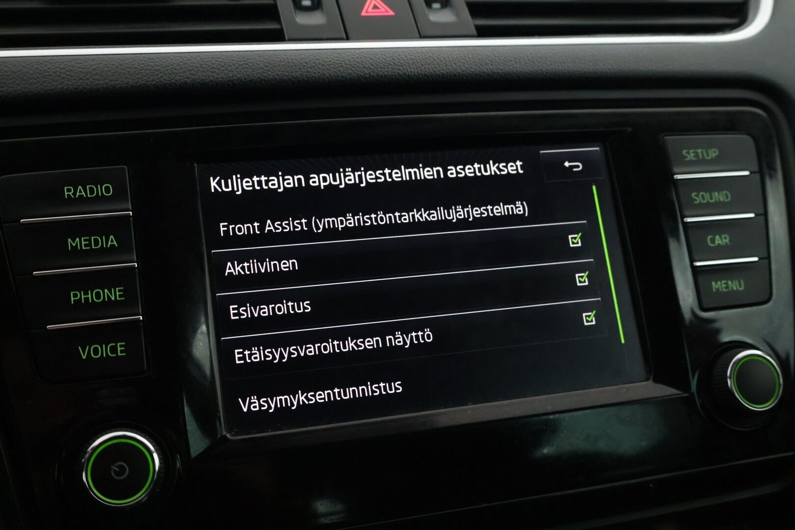 Skoda Octavia 2016 Combi 1,6 TDI Style DSG Autom.** YritysOutlet - Myydään vain yrityksille - Webasto / KeyLessGo / Vakkari / Suomi-auto / 2 renkaat aluvanteilla* 