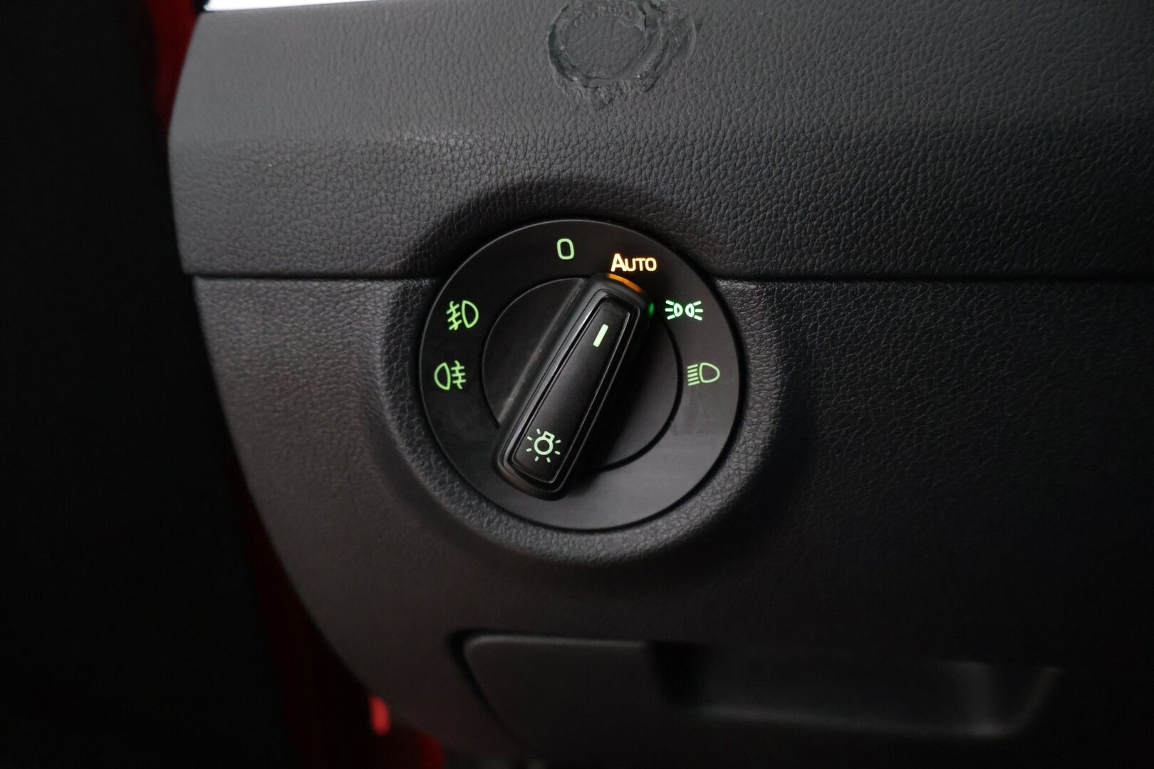 Skoda Octavia 2016 Combi 1,6 TDI Style DSG Autom.** YritysOutlet - Myydään vain yrityksille - Webasto / KeyLessGo / Vakkari / Suomi-auto / 2 renkaat aluvanteilla* 