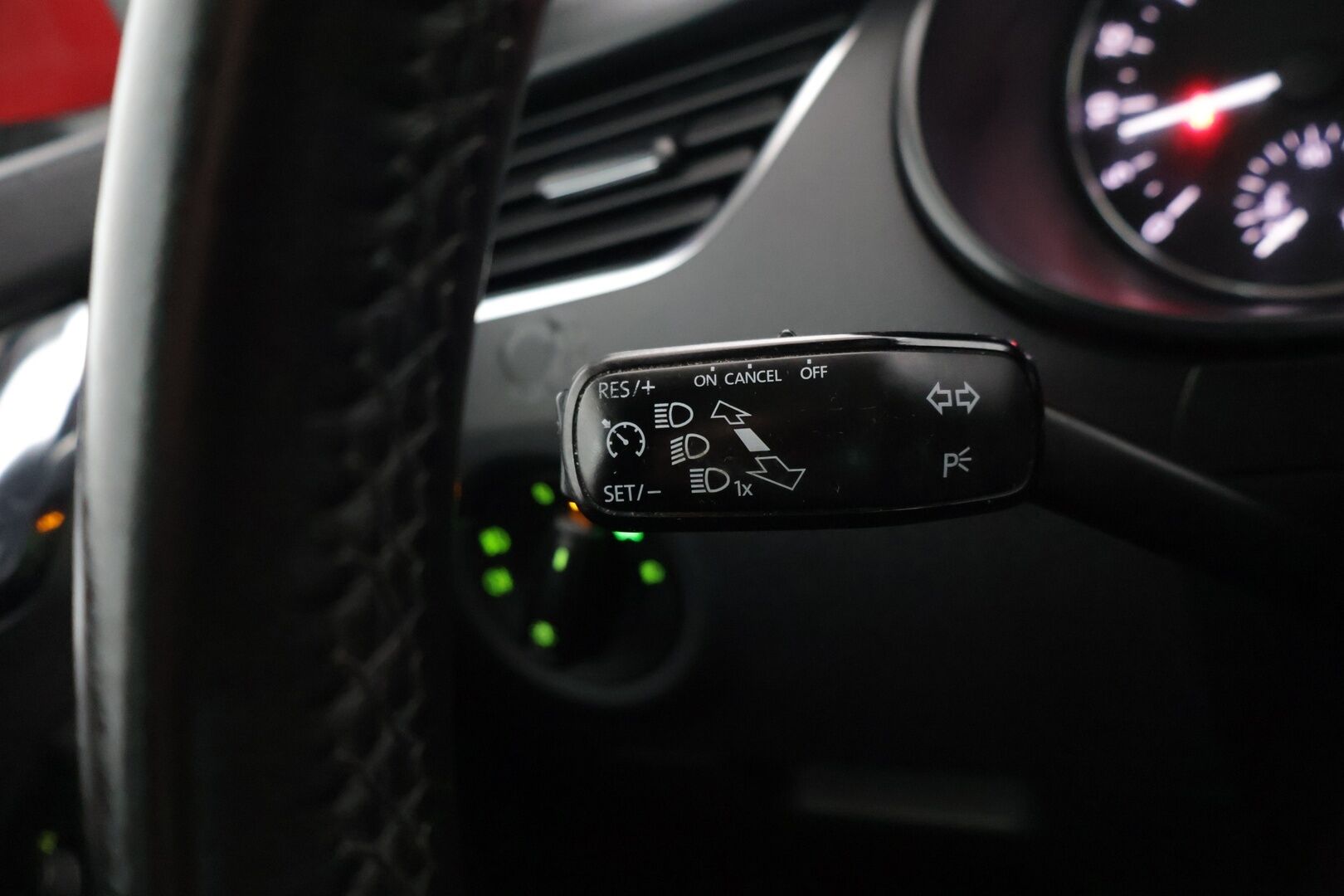 Skoda Octavia 2016 Combi 1,6 TDI Style DSG Autom.** YritysOutlet - Myydään vain yrityksille - Webasto / KeyLessGo / Vakkari / Suomi-auto / 2 renkaat aluvanteilla* 