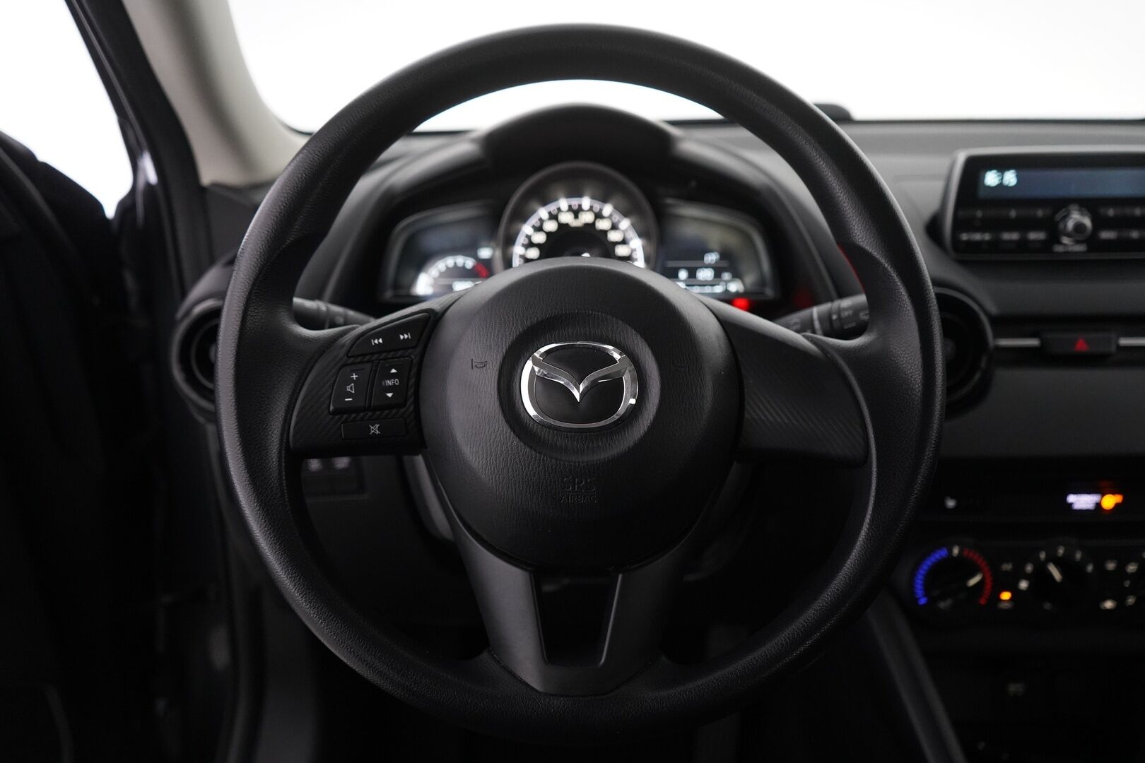 Mazda CX-3 2016 2,0 (120) SKYACTIV-G Active 6MT EA1 - 1-om Suomi-auto