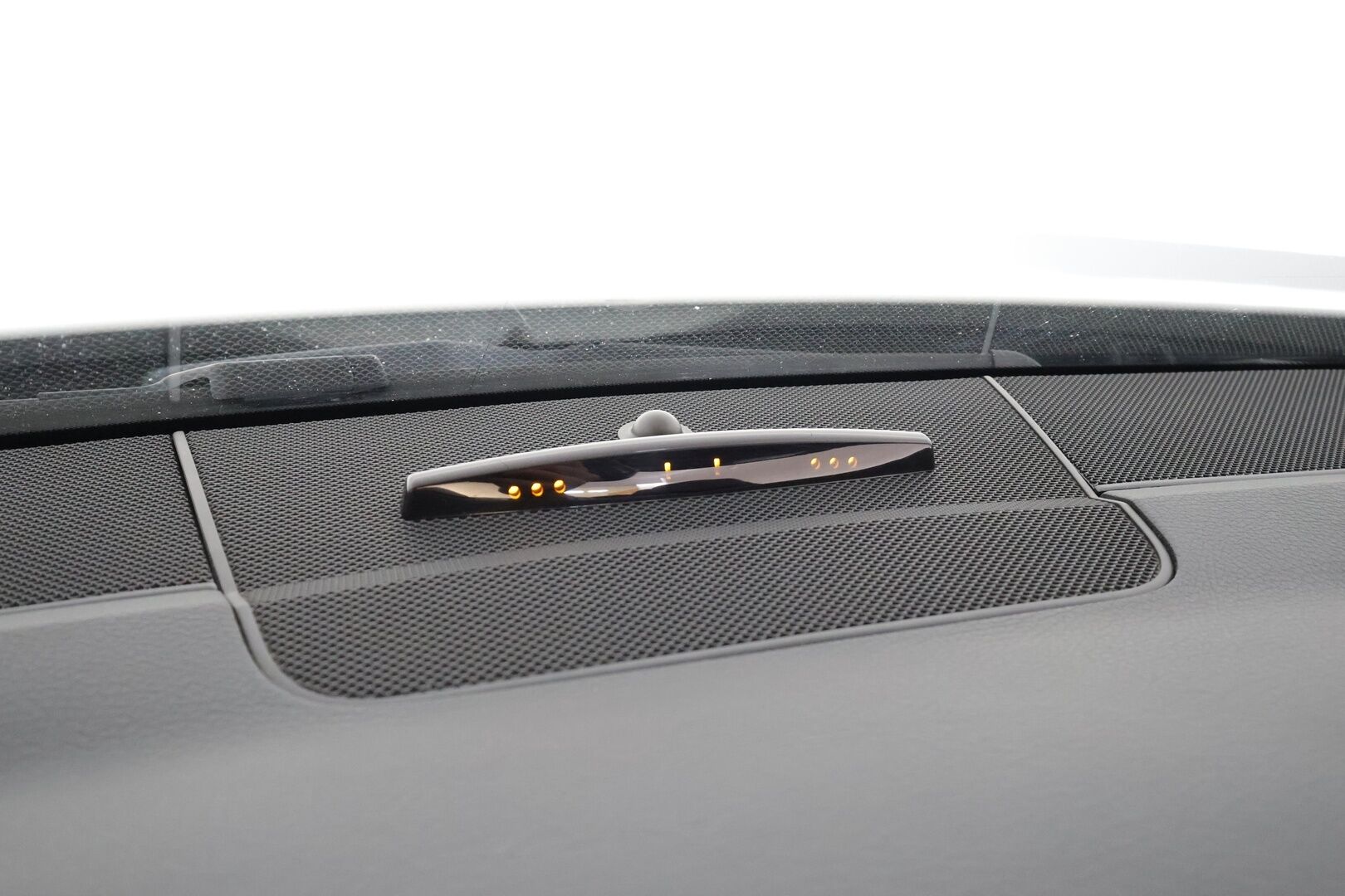 Mercedes-Benz E 2013 250 CDI BE Cabriolet A * H&K / ILS-LED / Vakkari / Navi / P.tutkat / Sporttinahat / Facelift / Ortopedi * - Kahdet renkaat aluvanteilla - HULLUT AVAJAISHULINAT KORKOTARJOUS 3,29 %