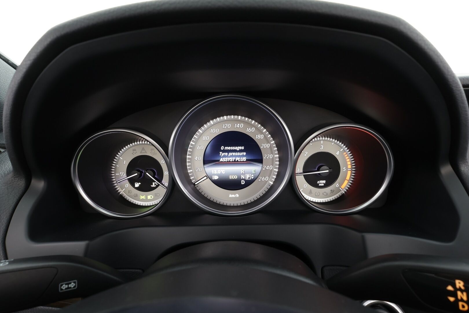 Mercedes-Benz E 2013 250 CDI BE Cabriolet A * H&K / ILS-LED / Vakkari / Navi / P.tutkat / Sporttinahat / Facelift / Ortopedi * - Kahdet renkaat aluvanteilla - HULLUT AVAJAISHULINAT KORKOTARJOUS 3,29 %