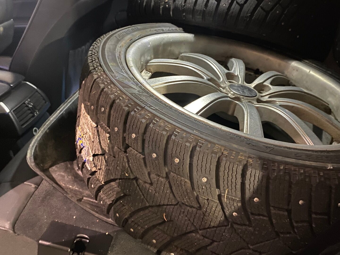 BMW X6 2009 A E71 SAC - YritysOutlet - Myydään vain yrityksille - – Tämä auto myydään YritysOutlet -valikoimasta vain yritykselle