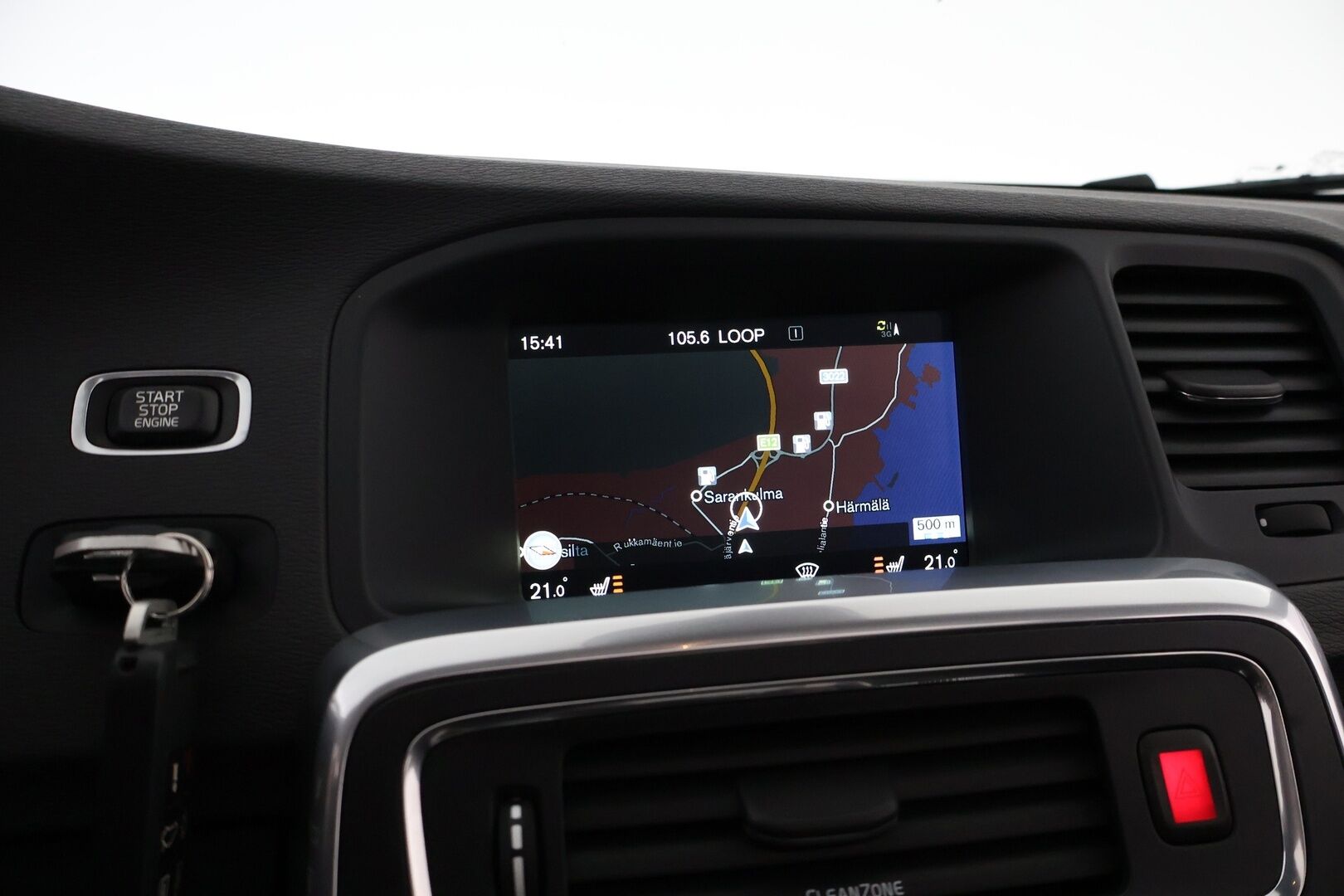 Volvo S60 2016 T3 Business R-Design Edition aut - Webasto / Kattoluukku / Vetokoukku / Nahka-Alcantara / Peruutustutkat / Suomiauto / Jakopää tehty!