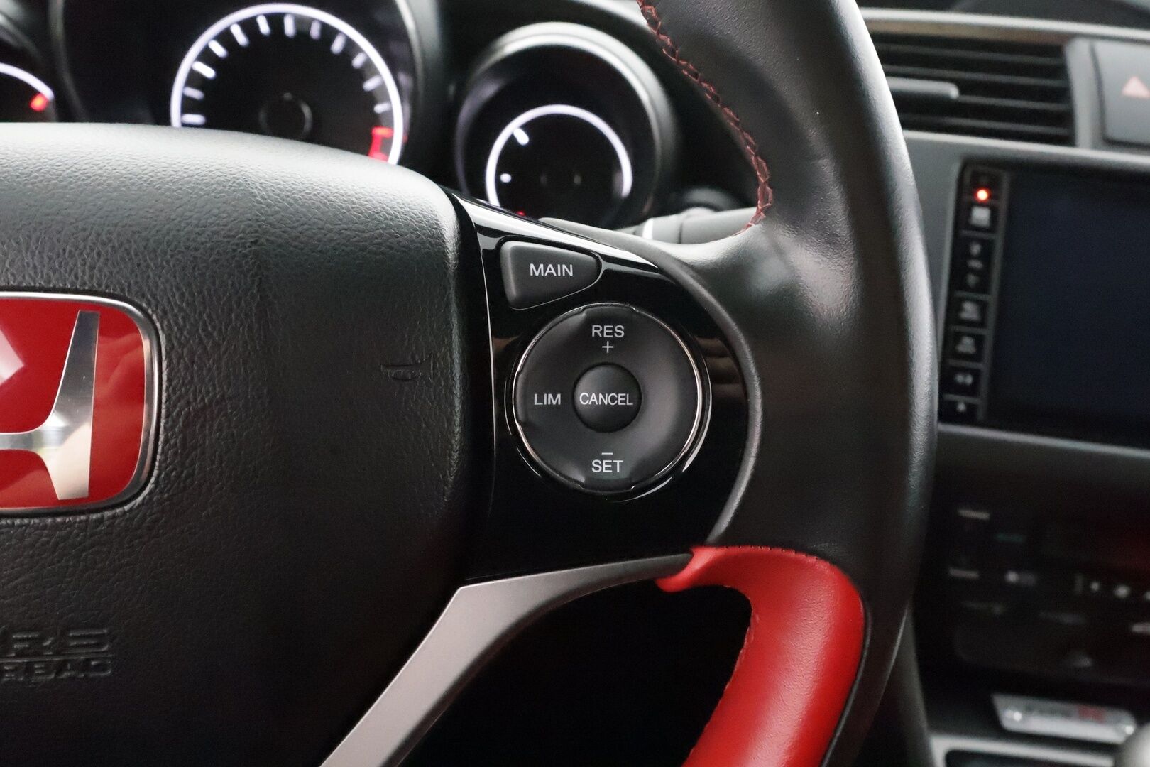 Honda Civic 2016 5D 2,0 Type-R GT - | BBS CHR | Kuppipenkit | Navi | P.kamera | Keyless | BSM | Kaistavahti | +R tila | Lohko + sisälämmitin | LED | BT | 2x renkaat aluin | Huoltokirja | Suomiauto | 
