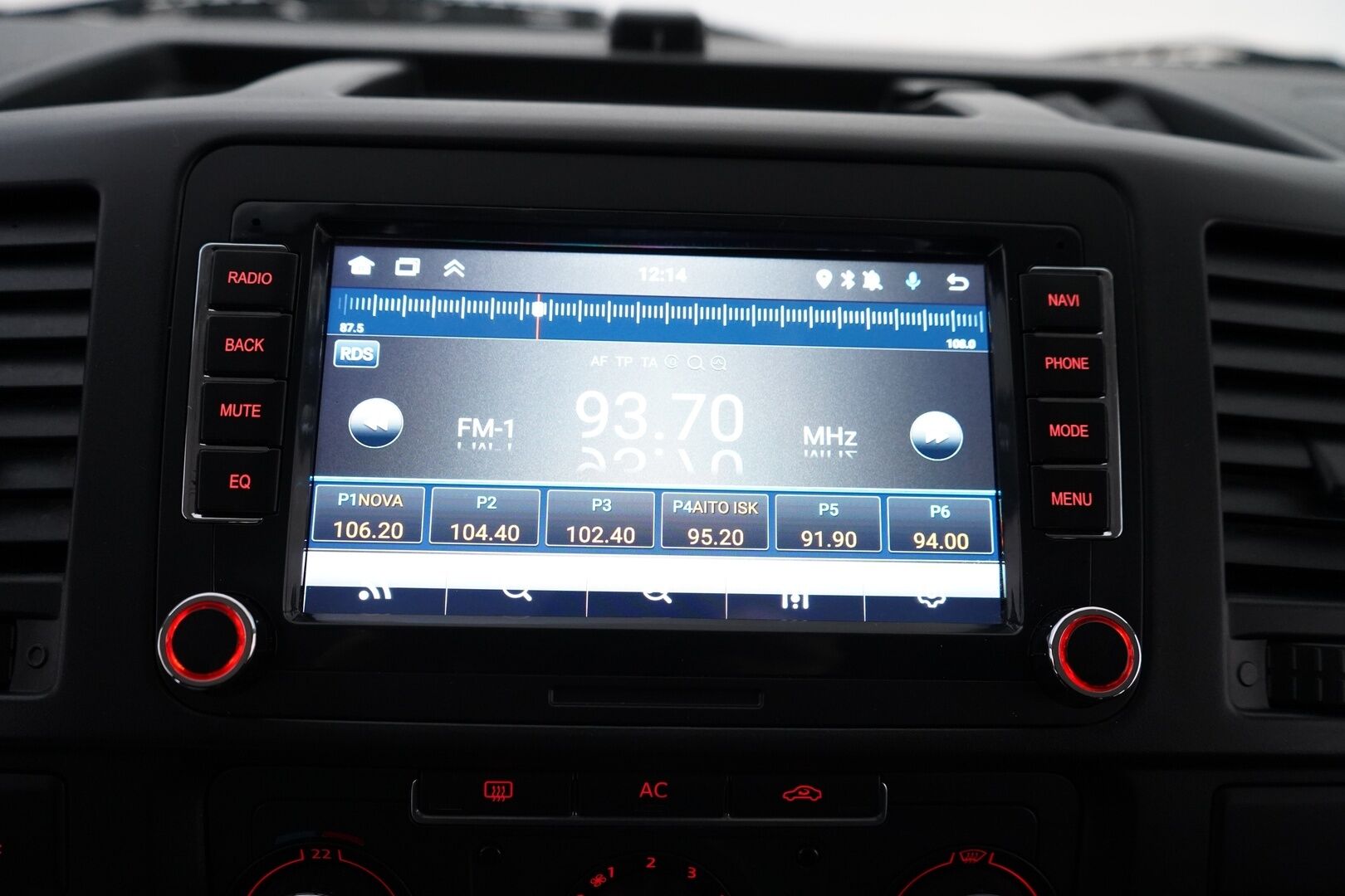 Volkswagen Transporter 2010 2.0 TDI 103 kW Umpipakettiauto *Bluetooth / Ilmastointi / Kosketusnäyttö soitin* - KATSO EDULLINEN HINTA! / Kahdet vanteet + Renkaat / Viimeisin huolto 318tkm + Jakopää - HULLUT AVAJAISHULINAT KORKOTARJOUS 3,29 %