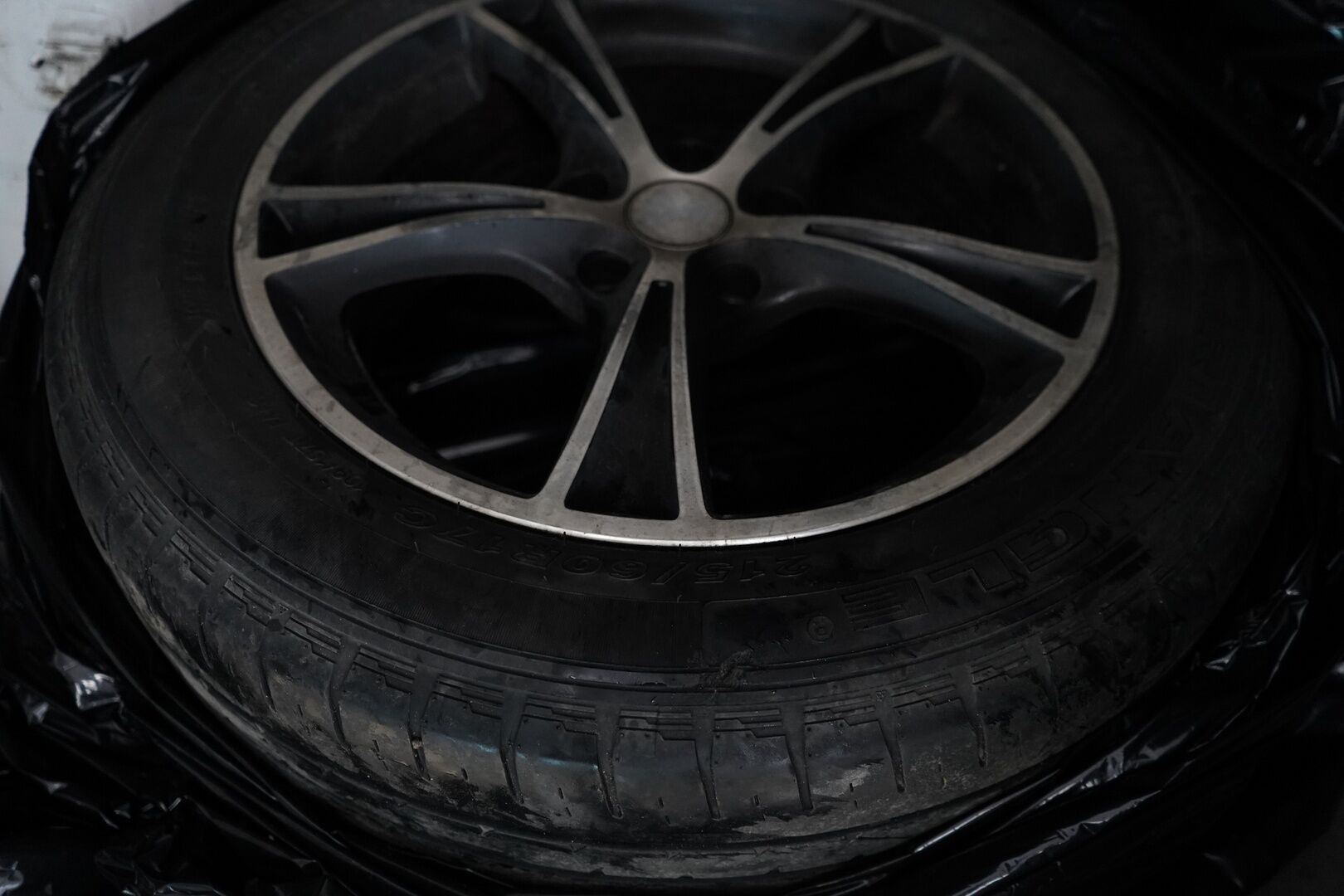 Volkswagen Transporter 2010 2.0 TDI 103 kW Umpipakettiauto *Bluetooth / Ilmastointi / Kosketusnäyttö soitin* - Kahdet vanteet + Renkaat / Viimeisin huolto 318tkm + Jakopää