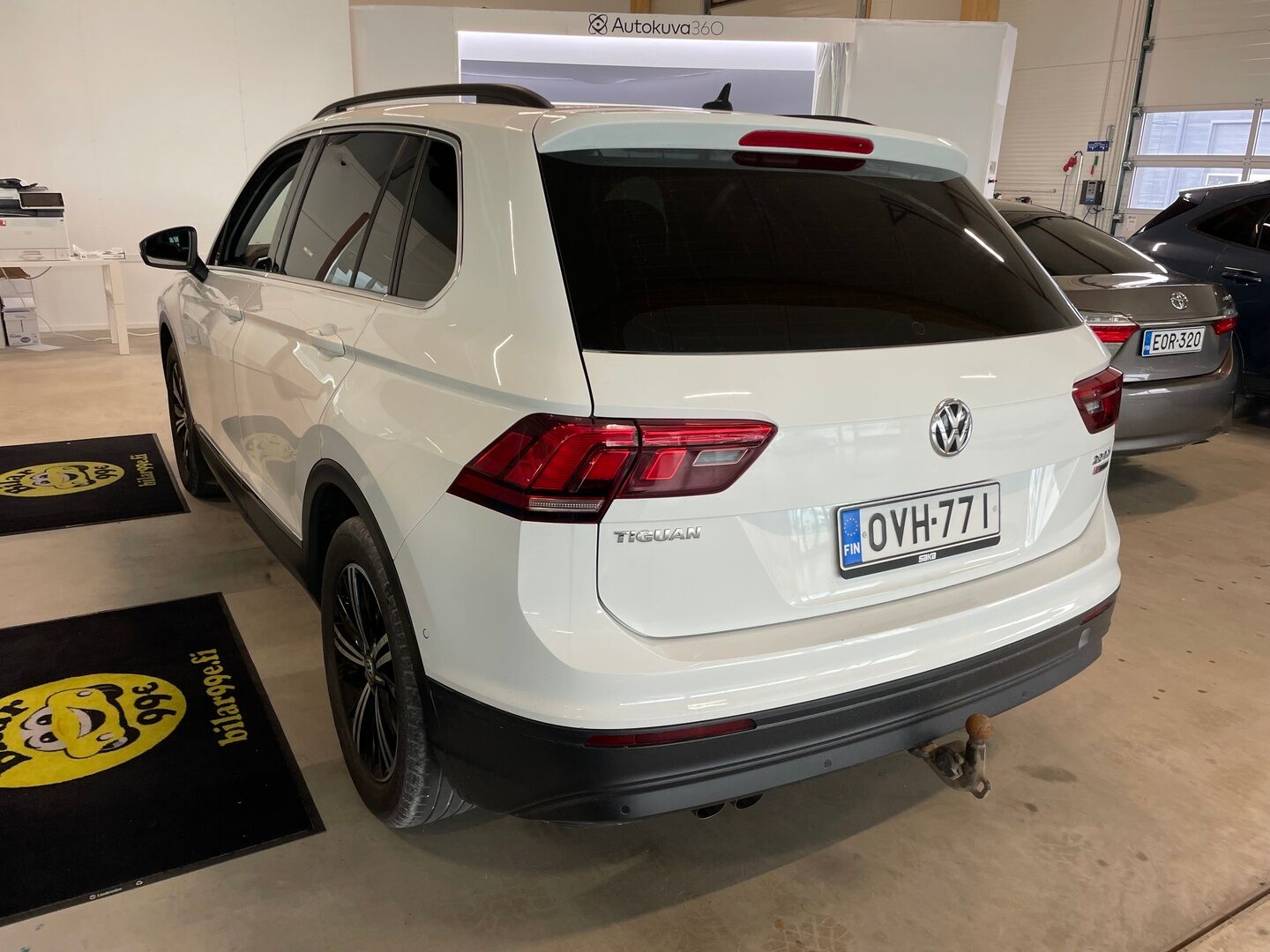 Volkswagen Tiguan 2016 Comfortline 2,0 TDI SCR 110 kW (150 hv) 4MOTION DSG  *Webasto / ACC / Koukku / Kamera / Navi / Ratinlämmitin / Lane assist* - Suomi-auto / Kahdet alumiinivanteet / Viimeisin huolto 223tkm! / Jakopää 192tkm kohdalla! 