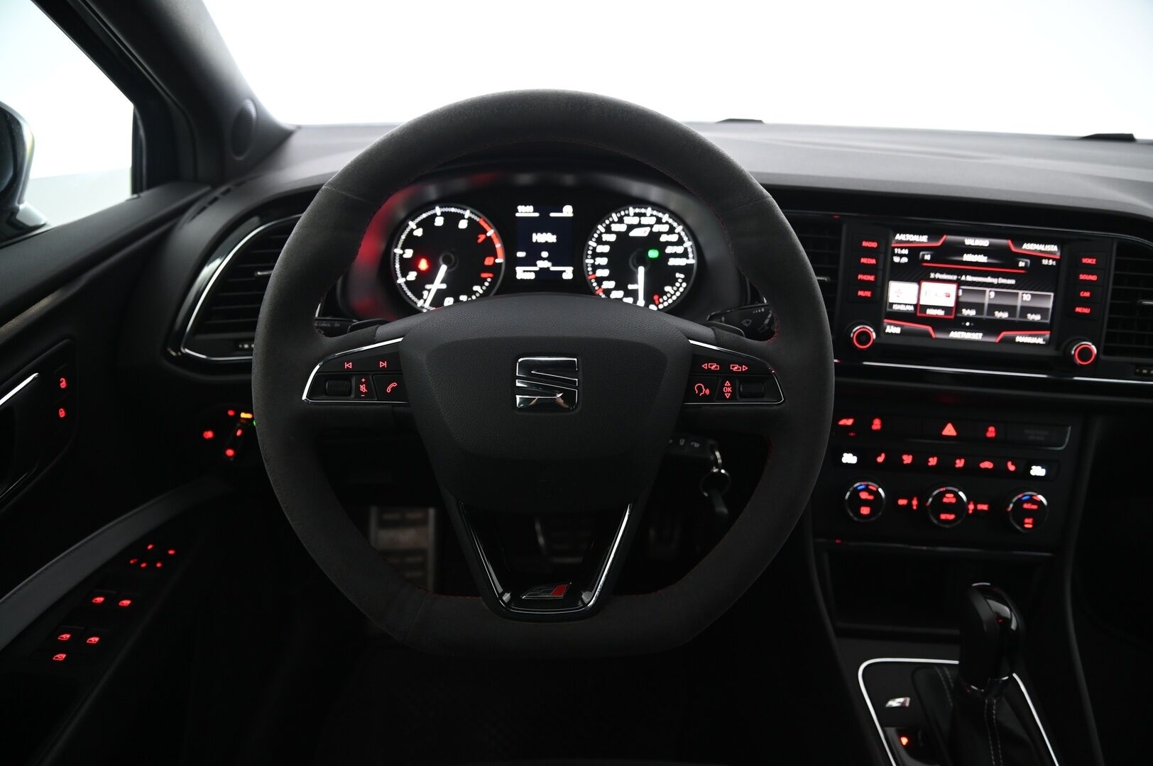 Seat Leon ST 2016 2,0 TSI 290 Cupra DSG *P-kamera / Vakkari / Led* - *Juuri tullut / Siisti / Vähän ajettu*