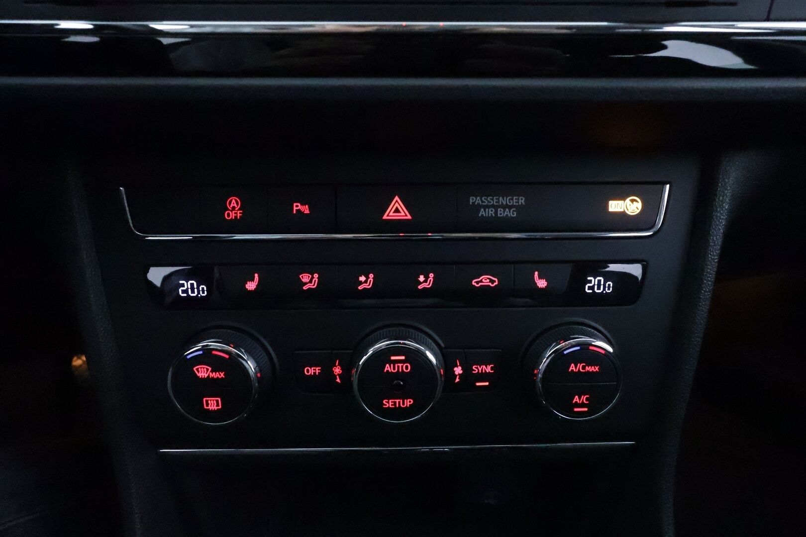 Seat Leon 2016 1,0 TSI 115 Ecomotive Style **Suomi-auto / LED-valot / P.Tutkat / Vakkari / Sisätilanlämmitin**