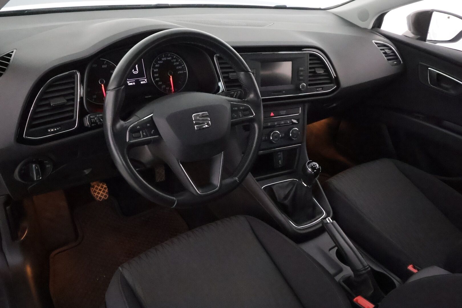 Seat Leon 2016 1,0 TSI 115 Ecomotive Style **Suomi-auto / LED-valot / P.Tutkat / Vakkari / Sisätilanlämmitin**