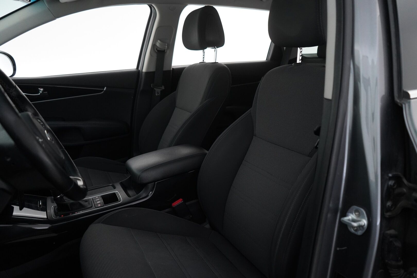 Kia Sorento 2016 2.2 CRDi AWD EX A/T 5P * Vakkari / Vetokoukku / Sähköpenkki / Peruutuskamera / Lohkolämmitin * - Suomi-auto / Juuri huollettu / Kahdet renkaat ja vanteet