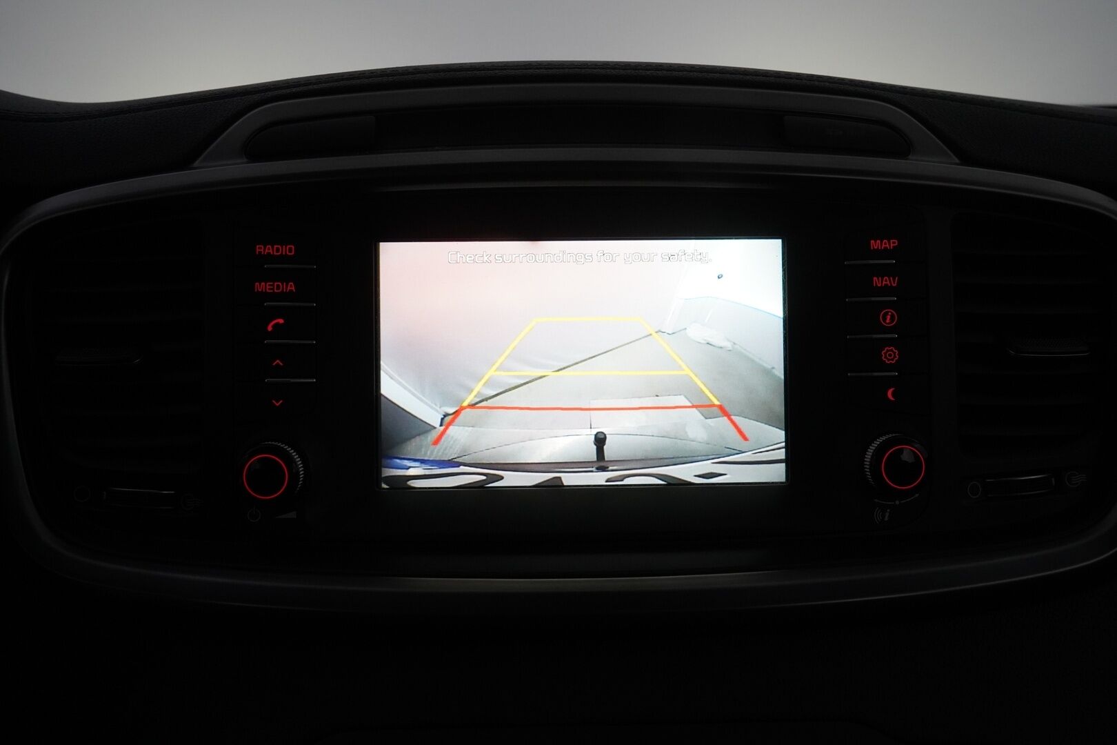 Kia Sorento 2016 2.2 CRDi AWD EX A/T 5P * Vakkari / Vetokoukku / Sähköpenkki / Peruutuskamera / Lohkolämmitin * - Suomi-auto / Juuri huollettu - HULLU BLACKWEEK KORKOTARJOUS 2,49%